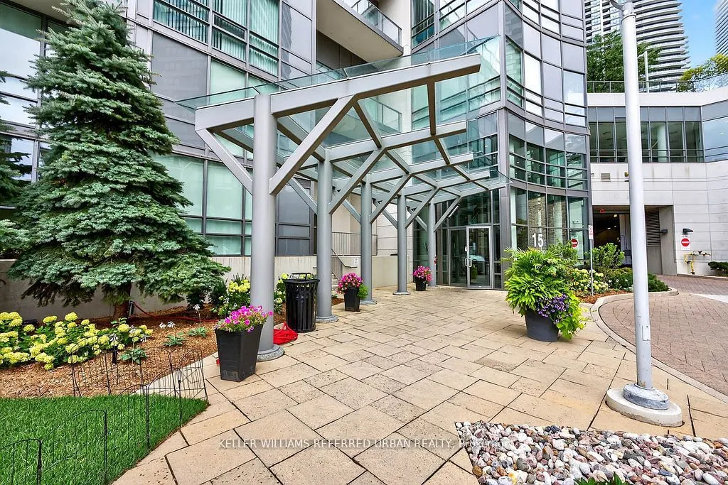 15 Legion Road, #2305
