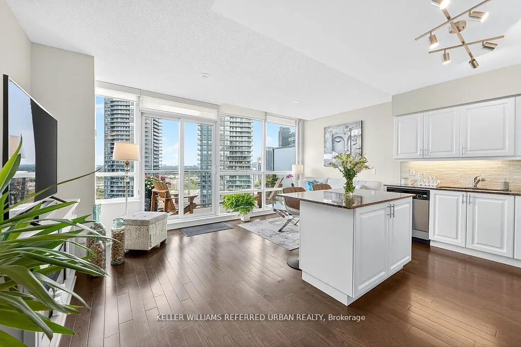 15 Legion Road, #2305