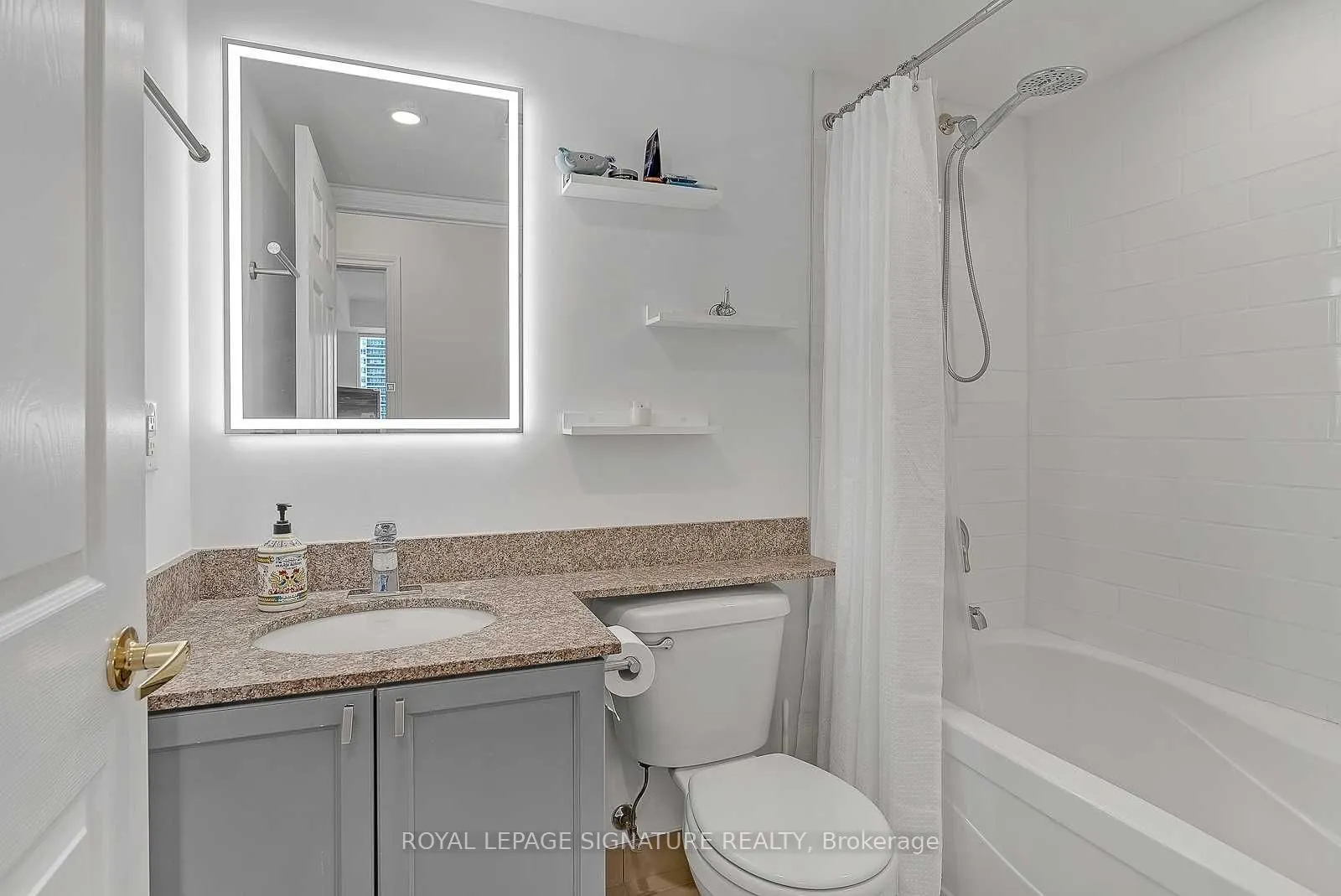 5 Michael Power Place, #1401