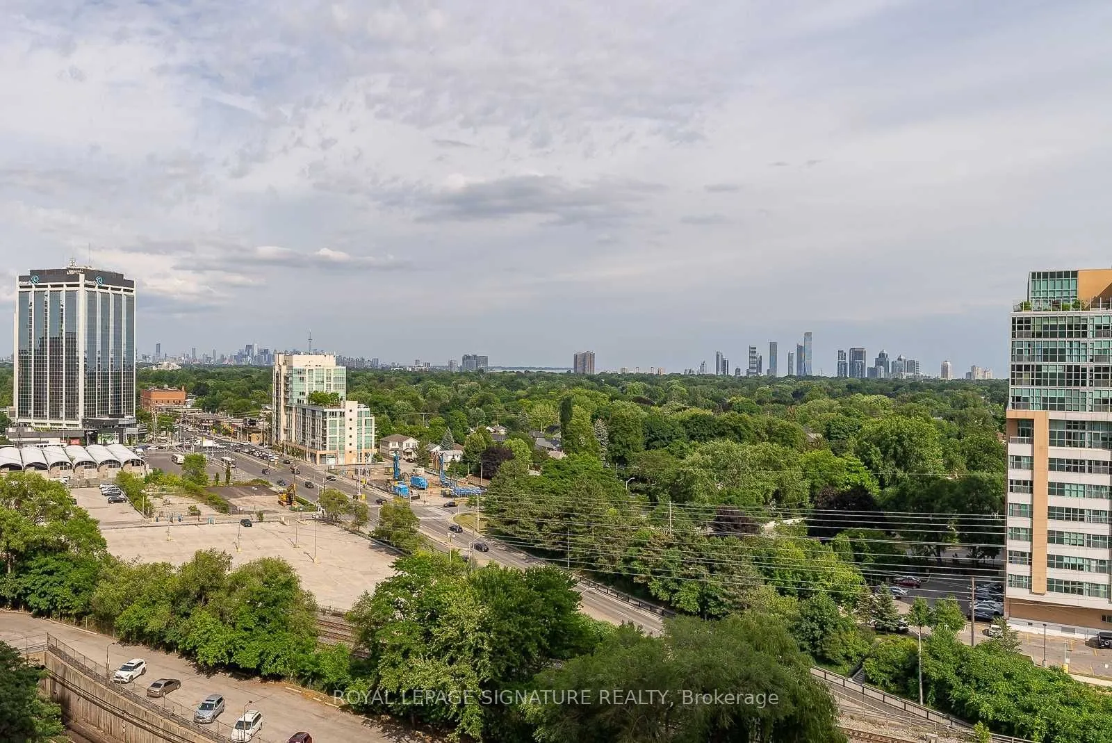 5 Michael Power Place, #1401