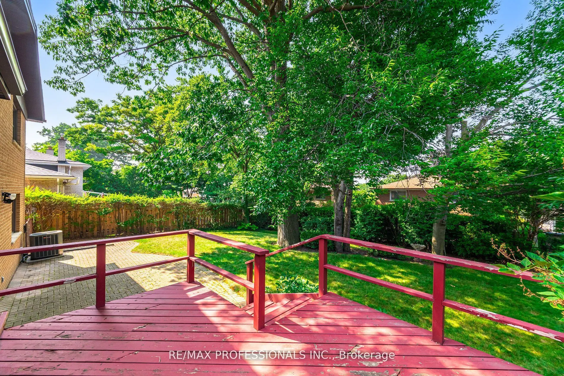 3667 Beechollow Crescent