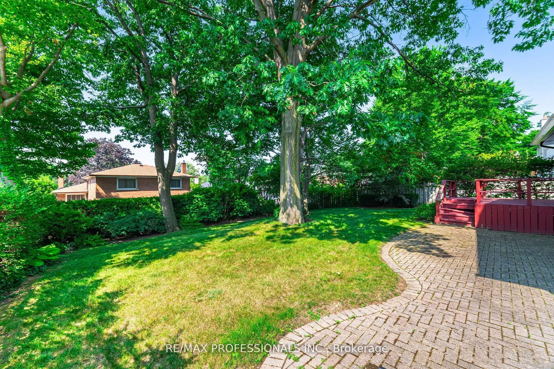 3667 Beechollow Crescent