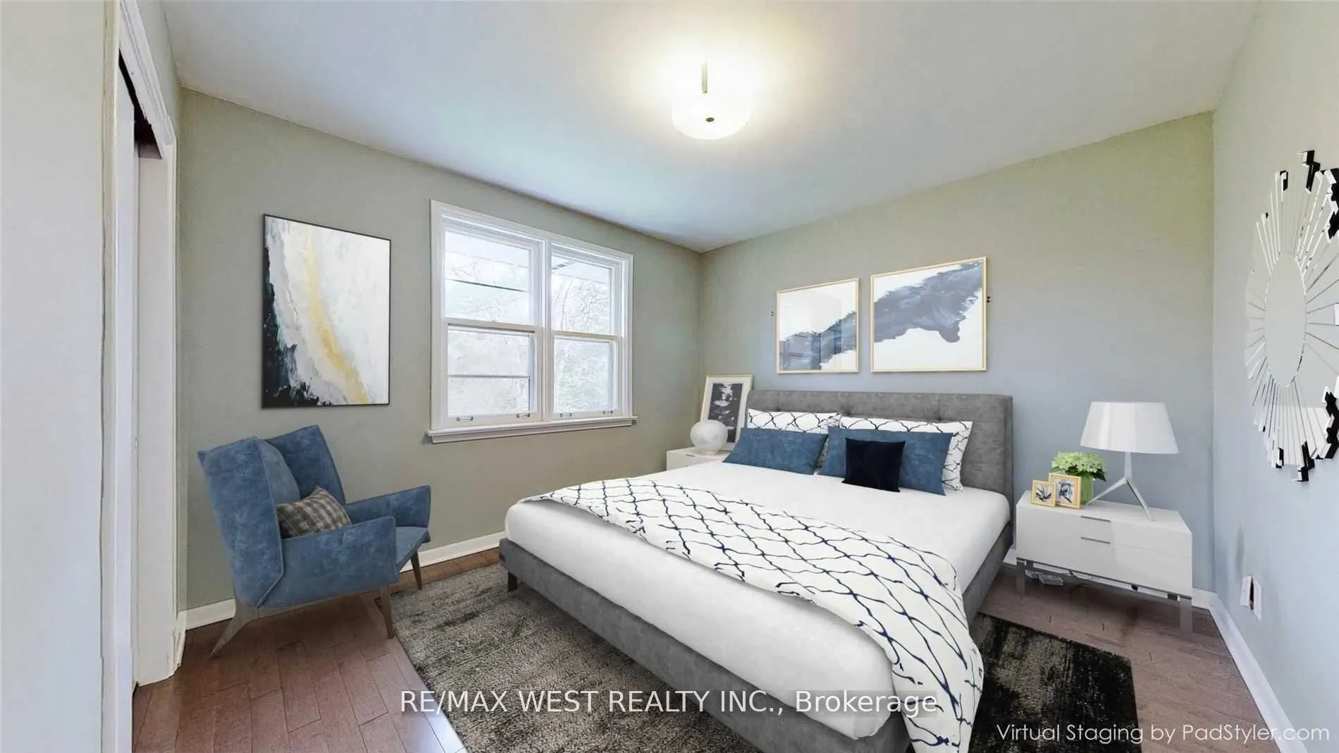 24 Oldham Road, #Main