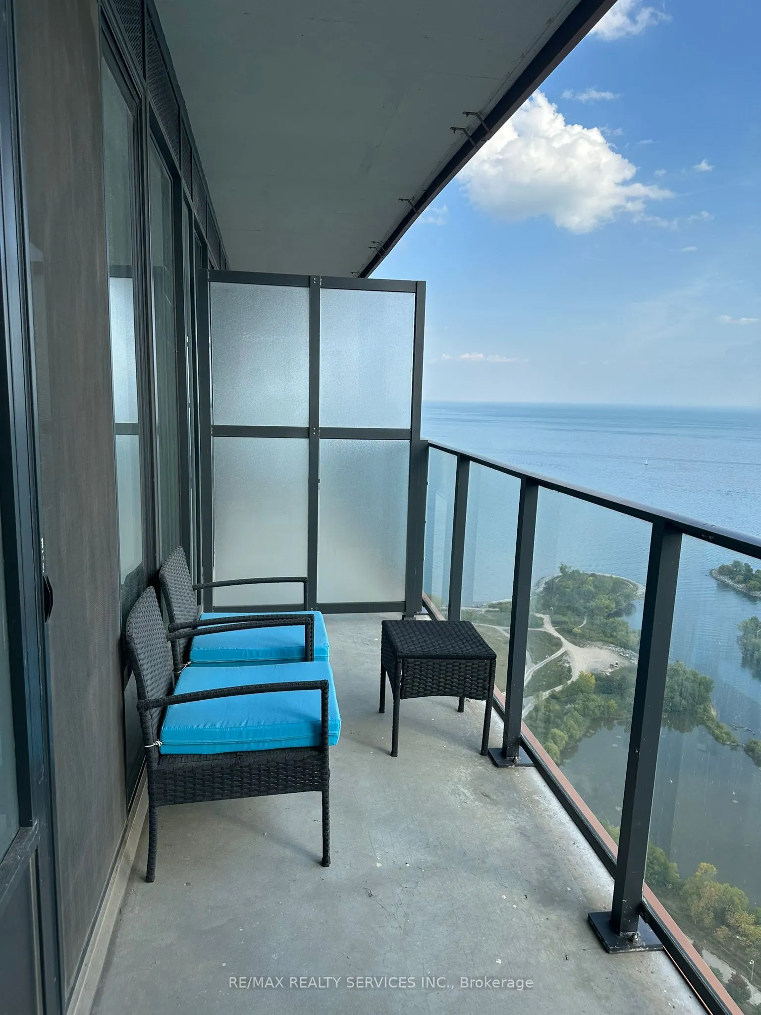 30 Shore Breeze Drive, #5009