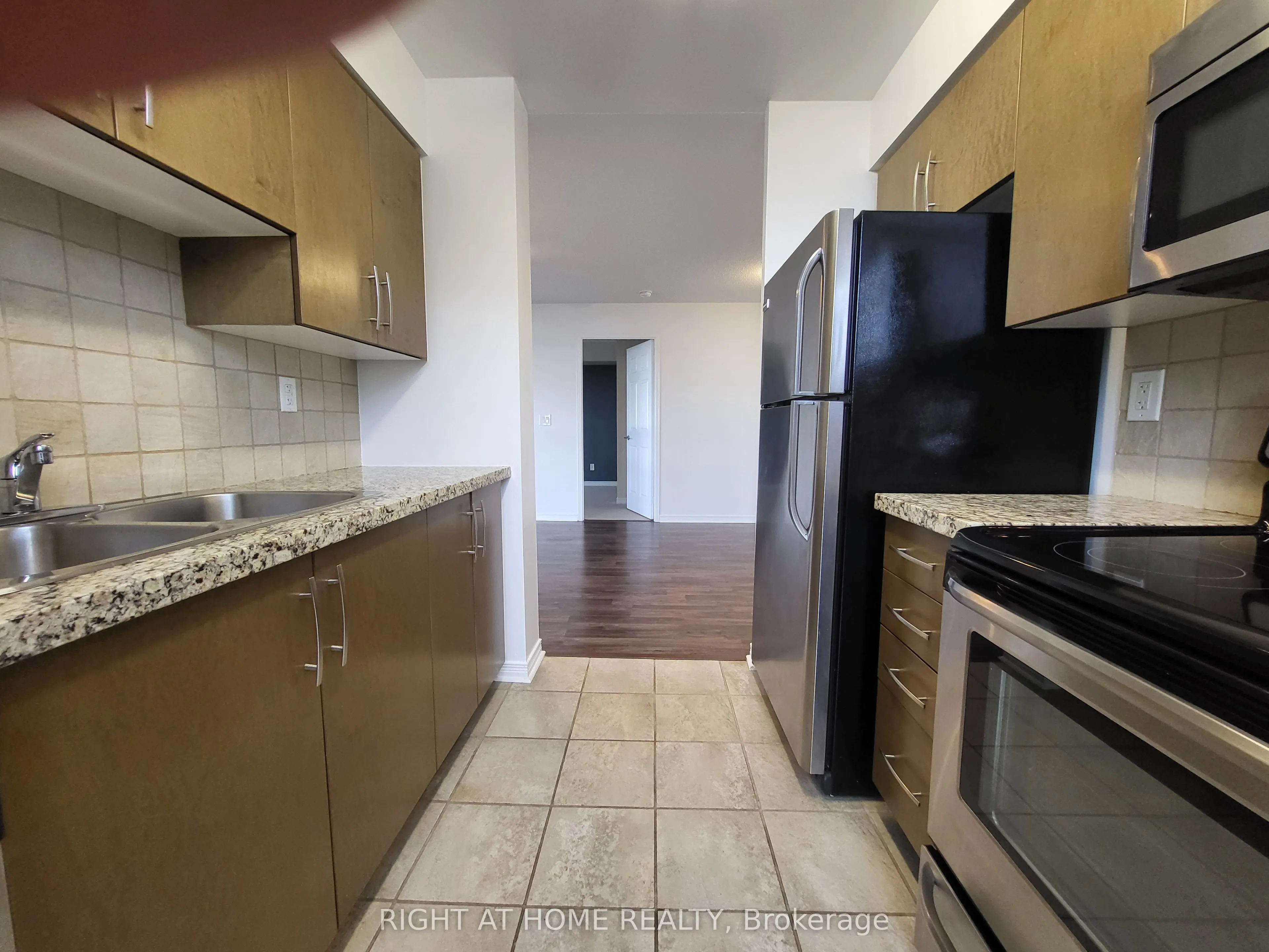 3 Michael Power Place, #1403