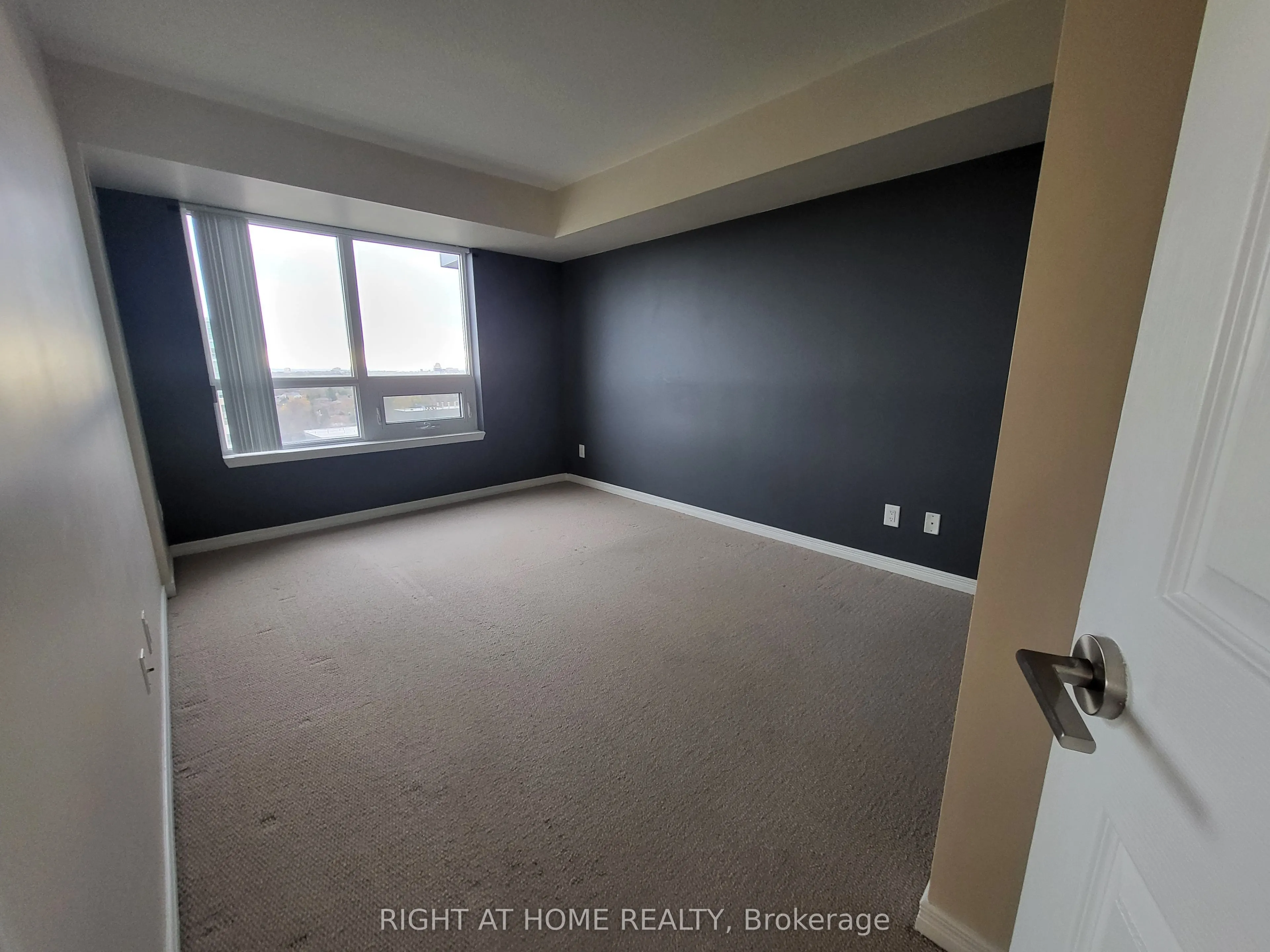3 Michael Power Place, #1403