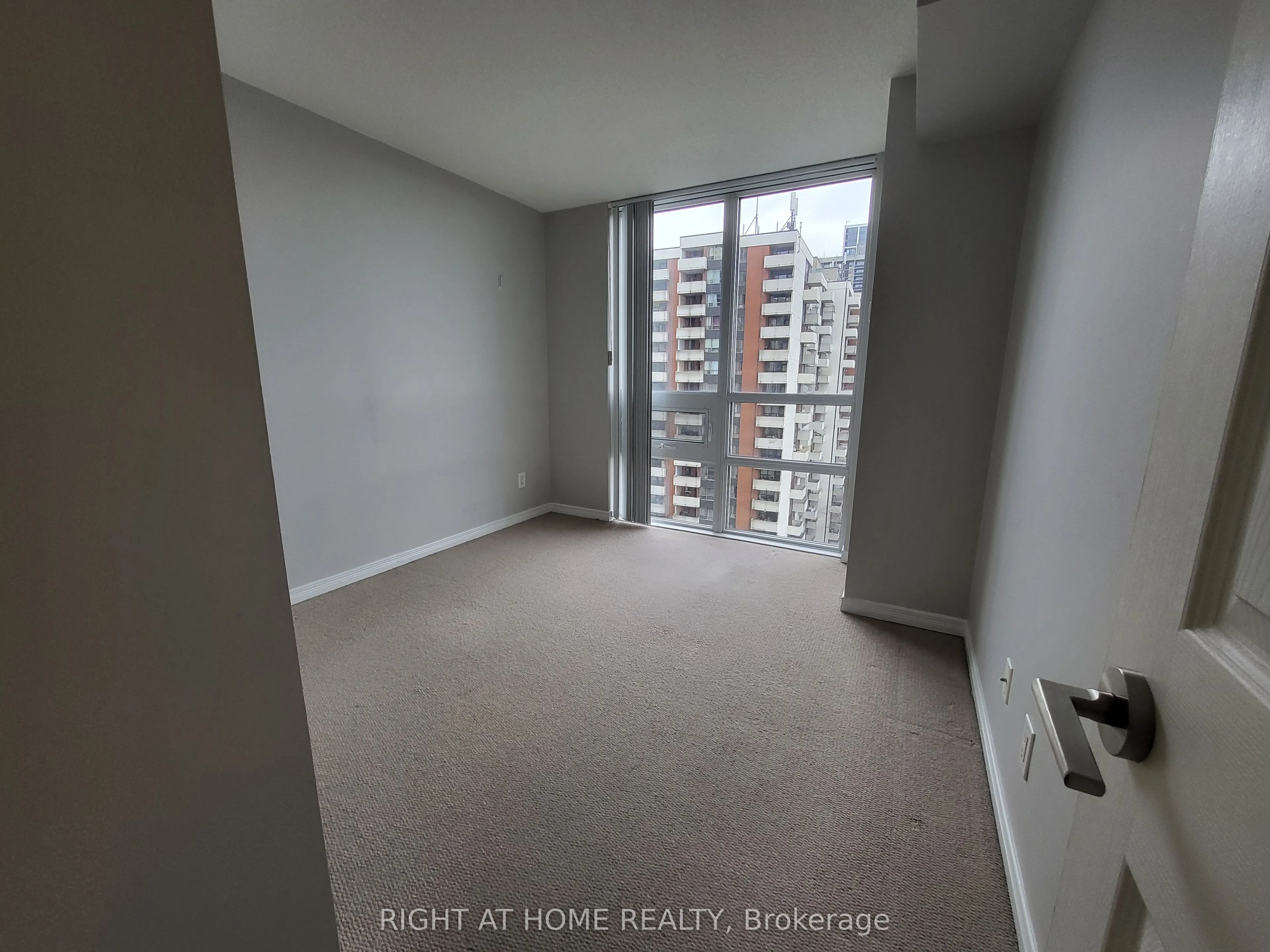 3 Michael Power Place, #1403