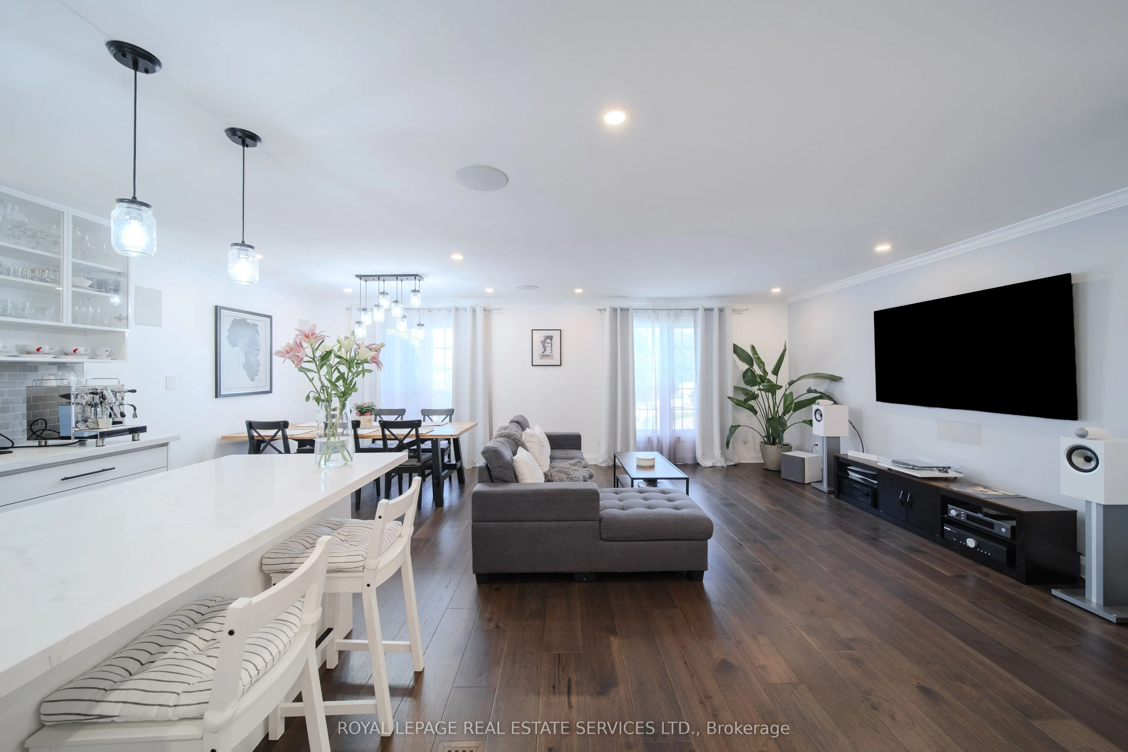 260 Oriole Court