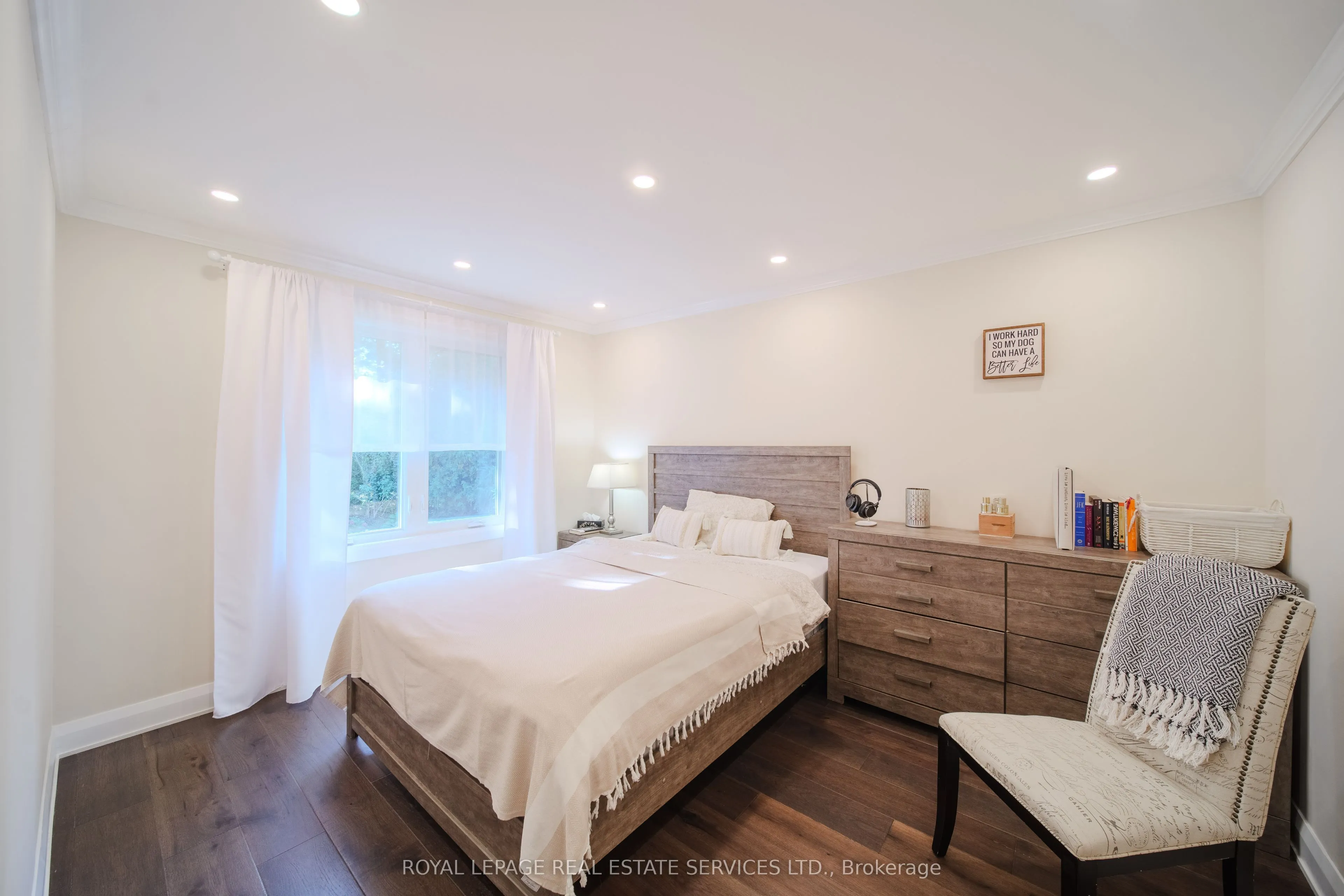 260 Oriole Court