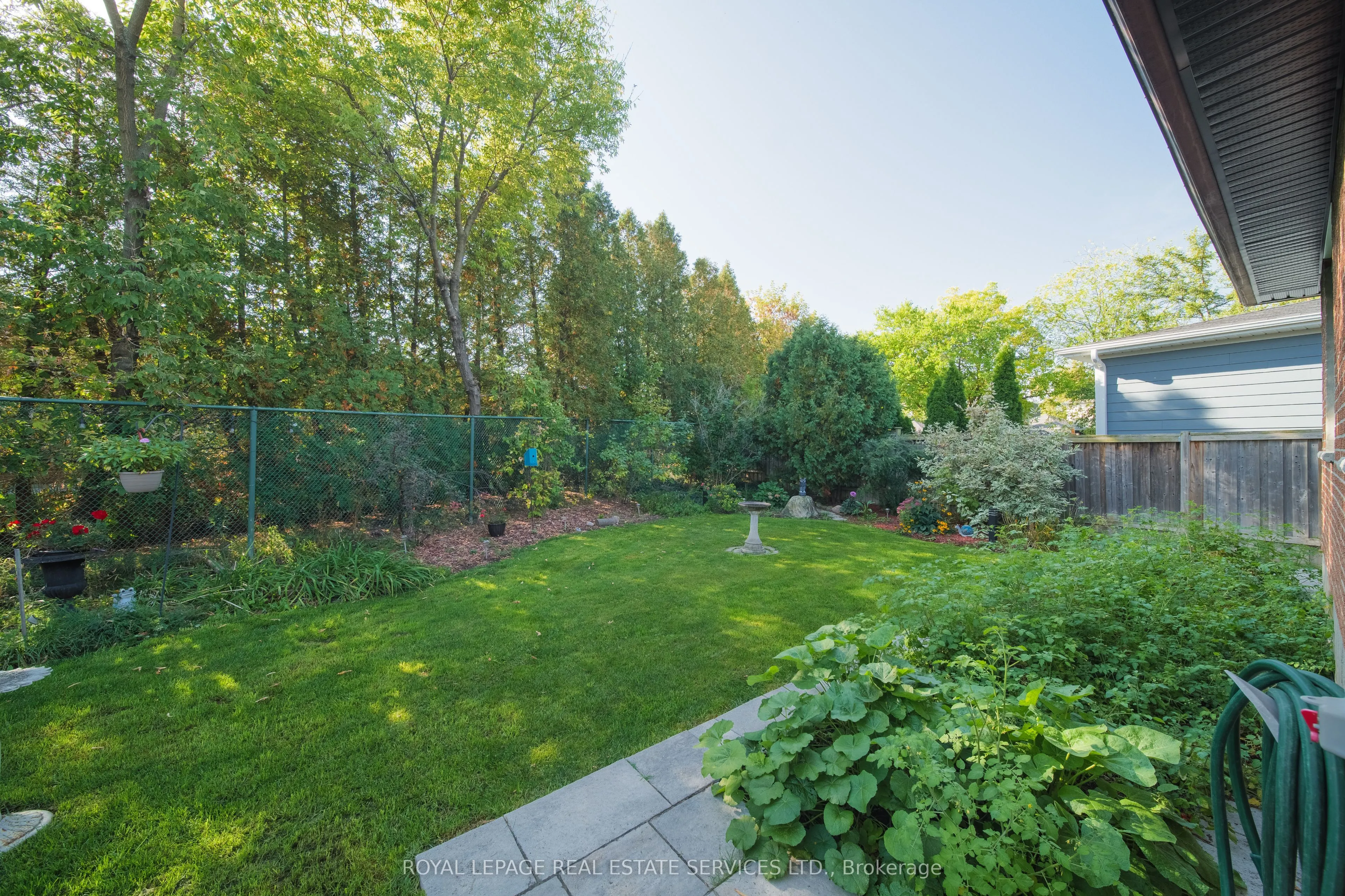 260 Oriole Court