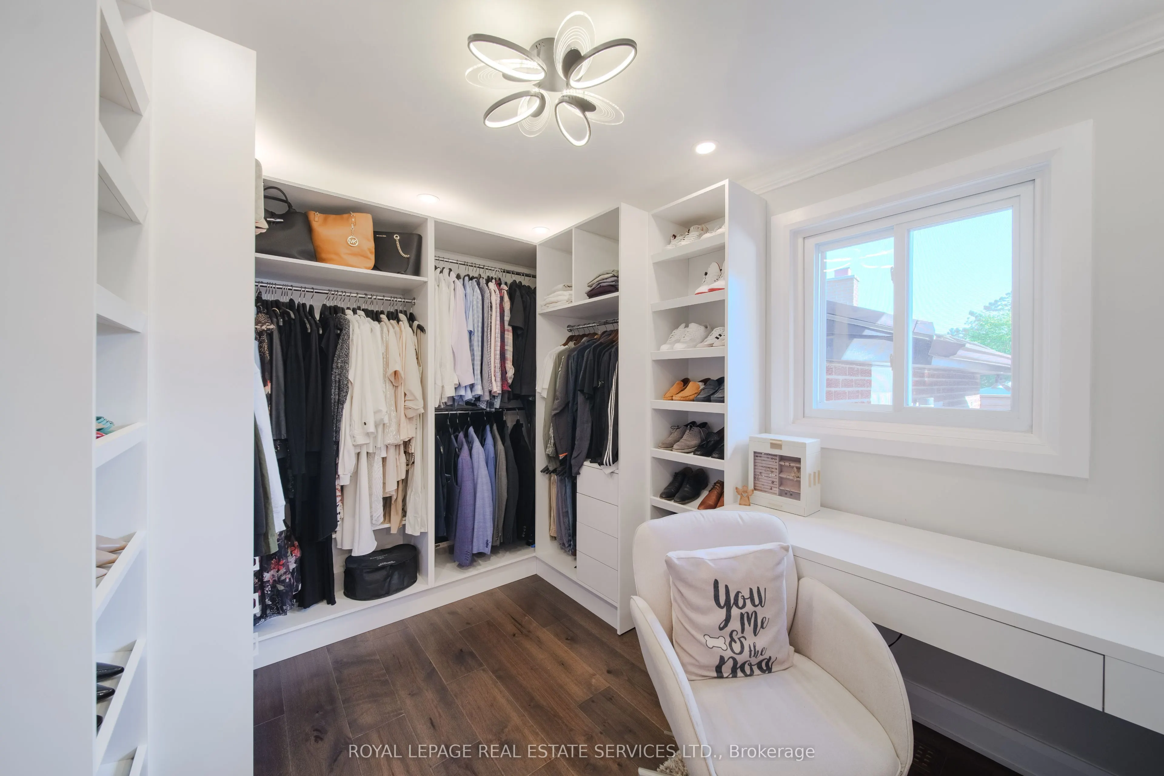 260 Oriole Court