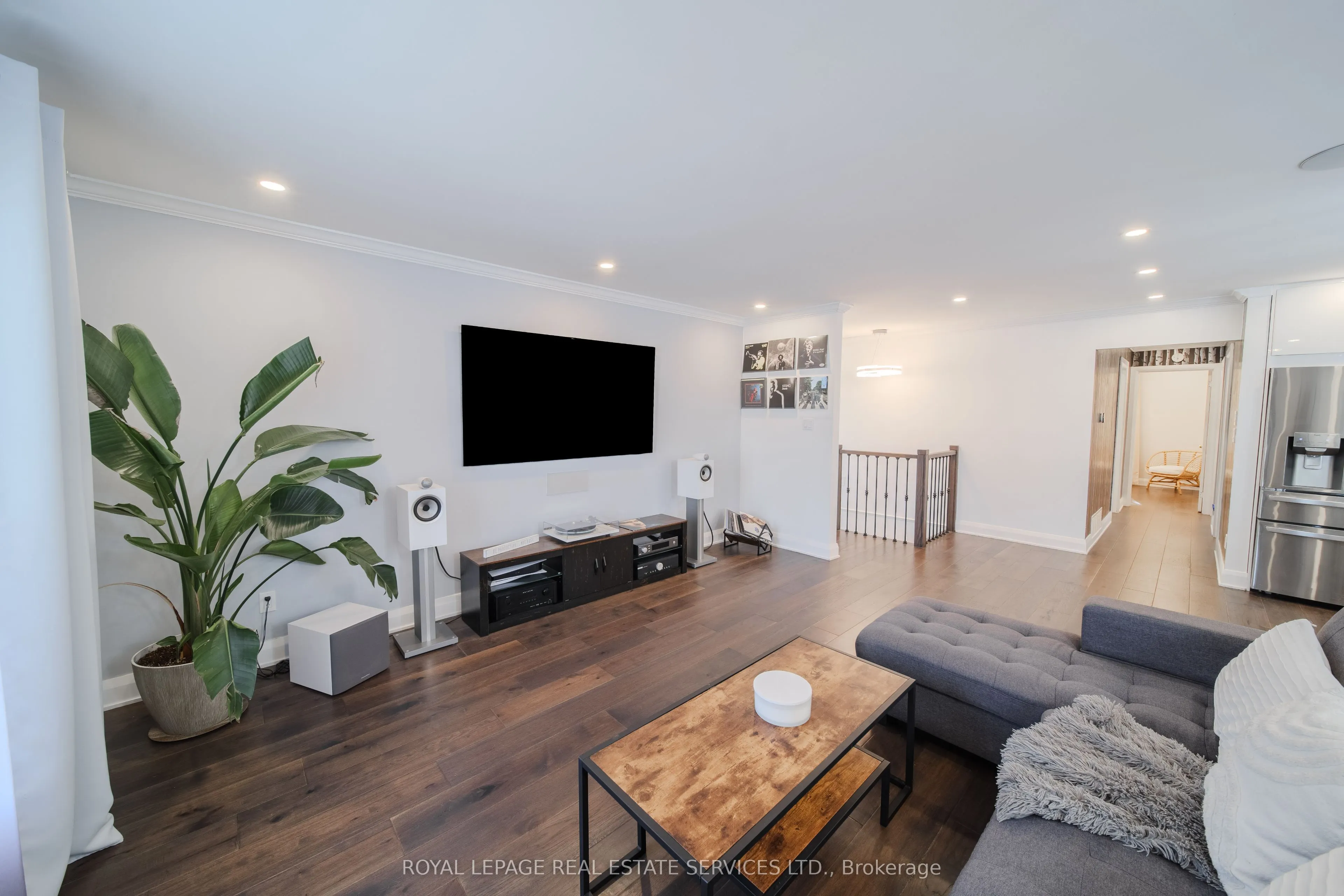 260 Oriole Court