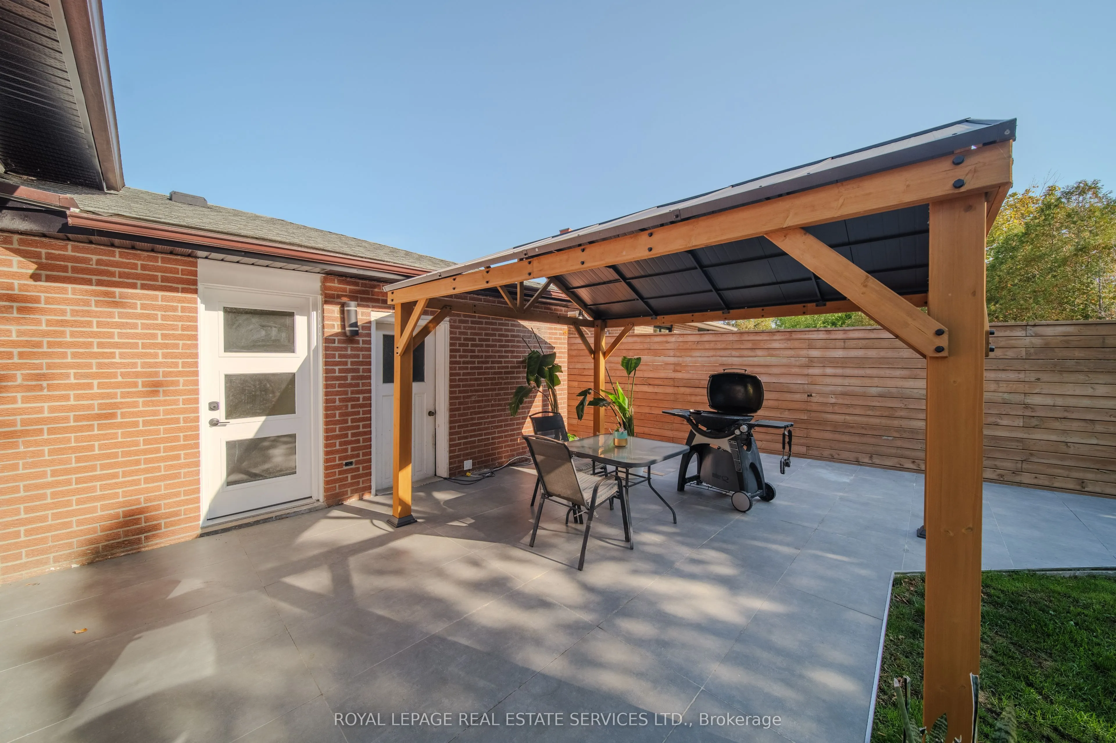 260 Oriole Court