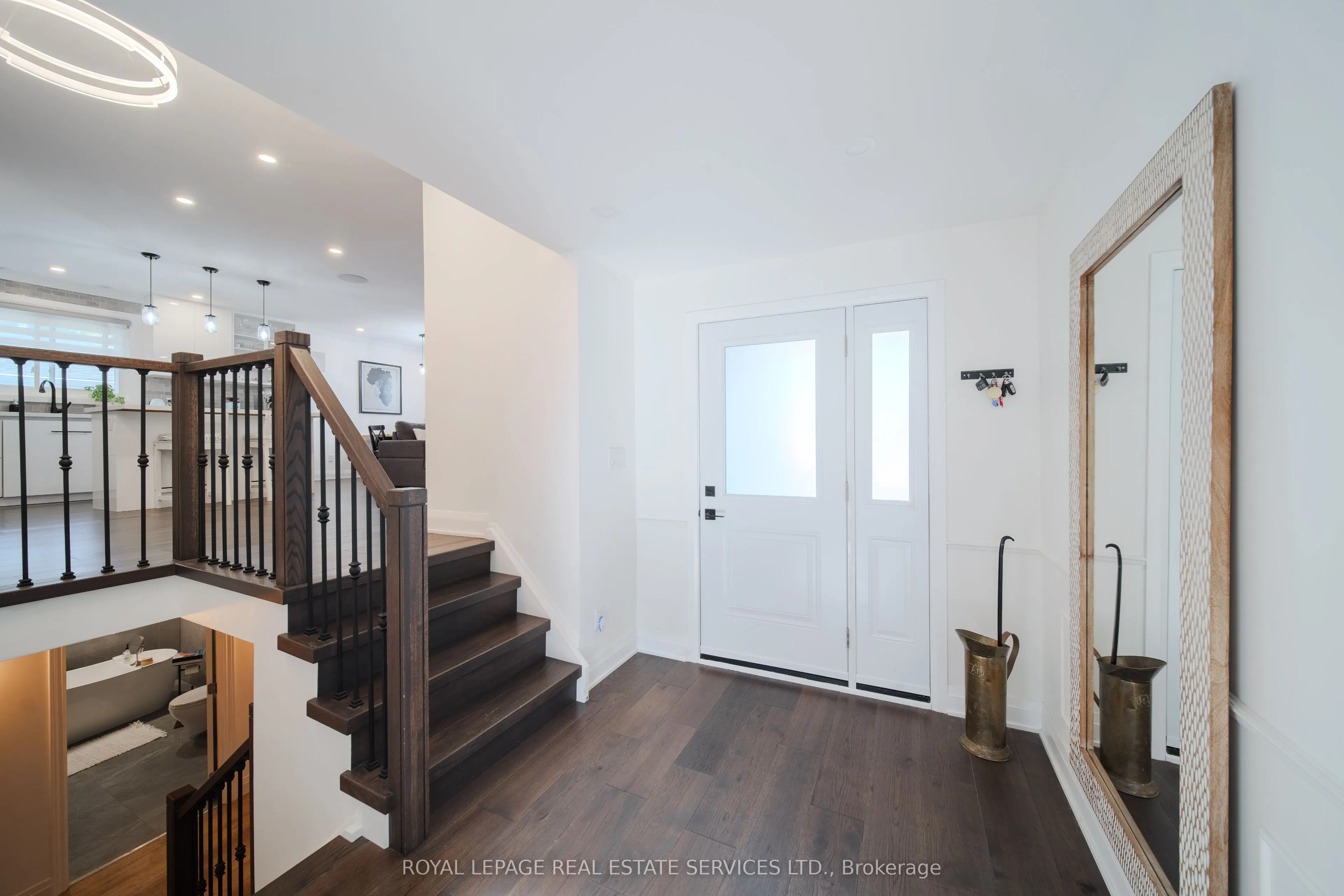 260 Oriole Court