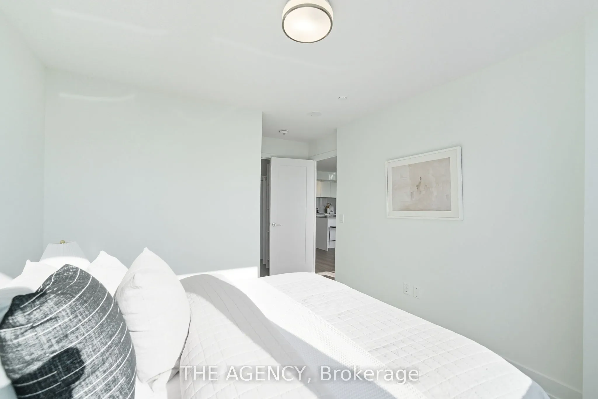 10 Eva Road #2402