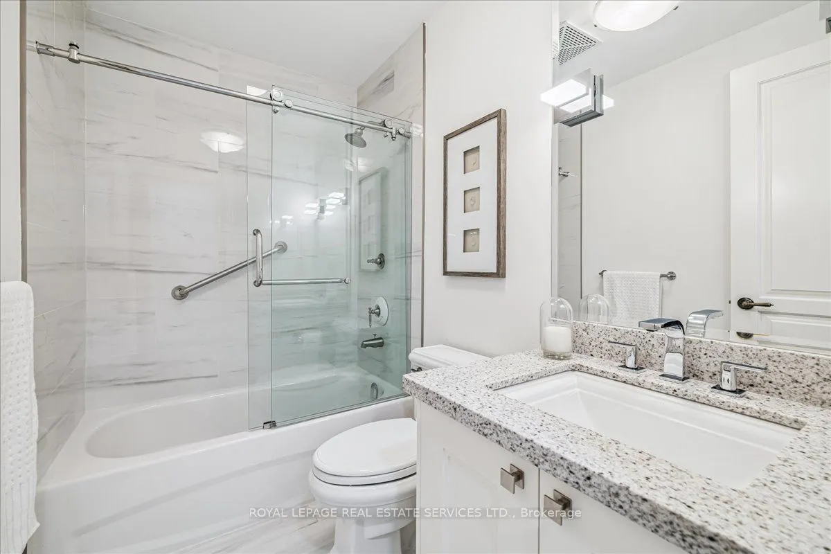 111 Forsythe Street, #401