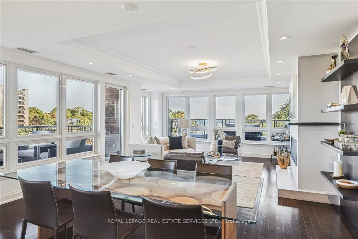 111 Forsythe Street, #401