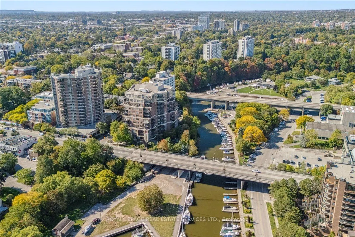 111 Forsythe Street, #401