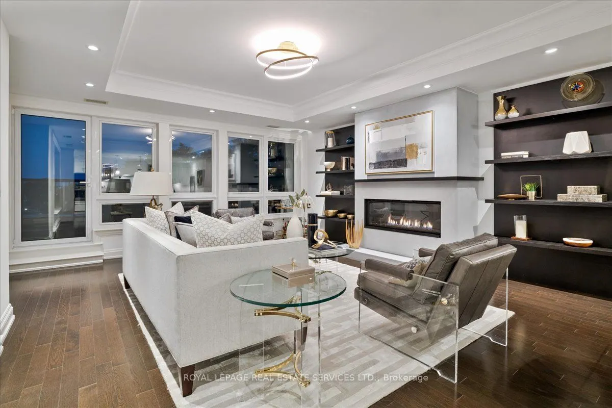 111 Forsythe Street, #401
