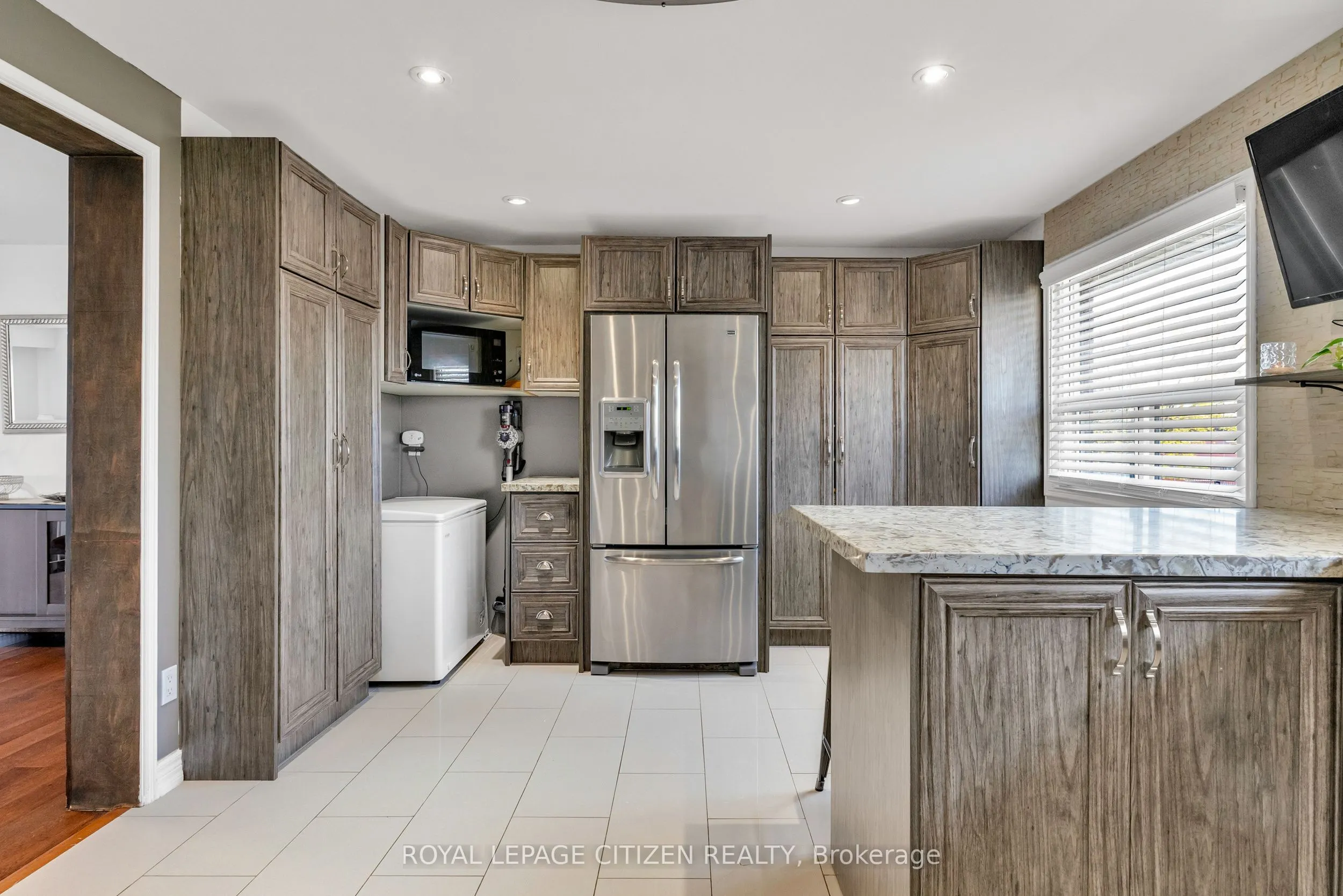 7567 Wildfern Drive