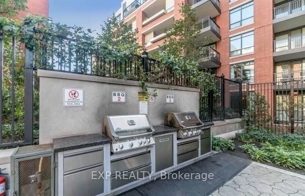 800 Lawrence Avenue W, #1919
