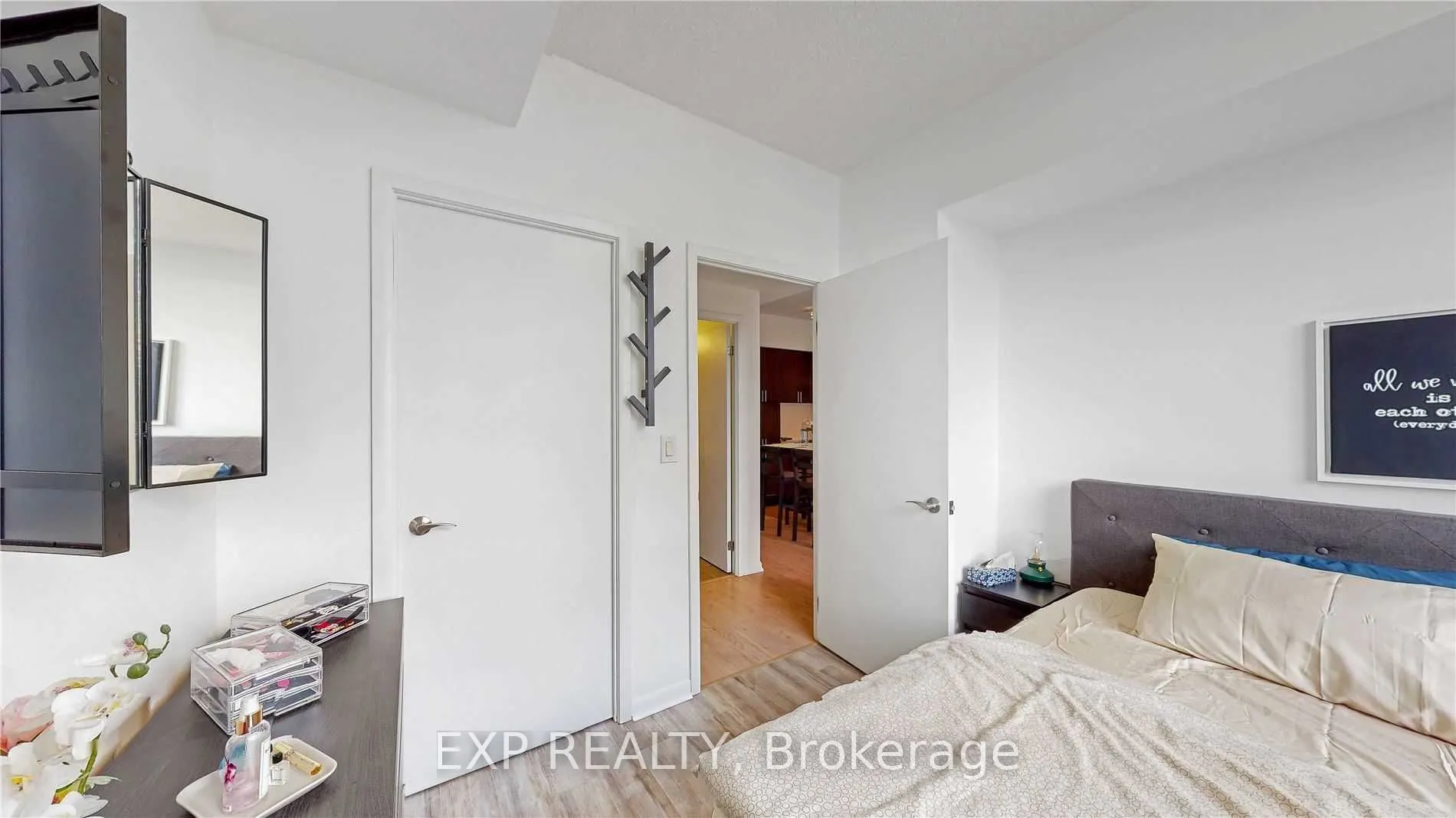 800 Lawrence Avenue W, #1919