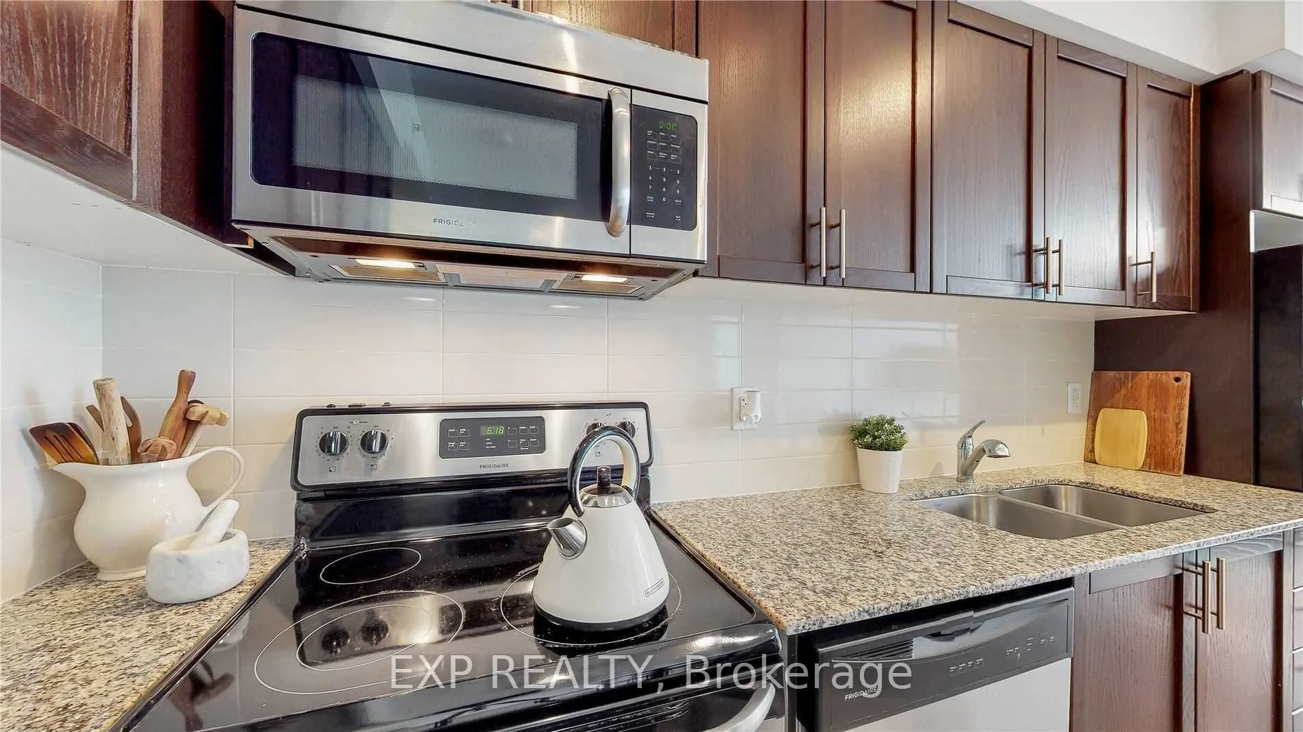 800 Lawrence Avenue W, #1919