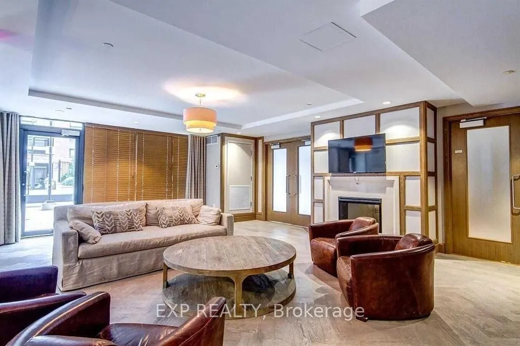 800 Lawrence Avenue W, #1919