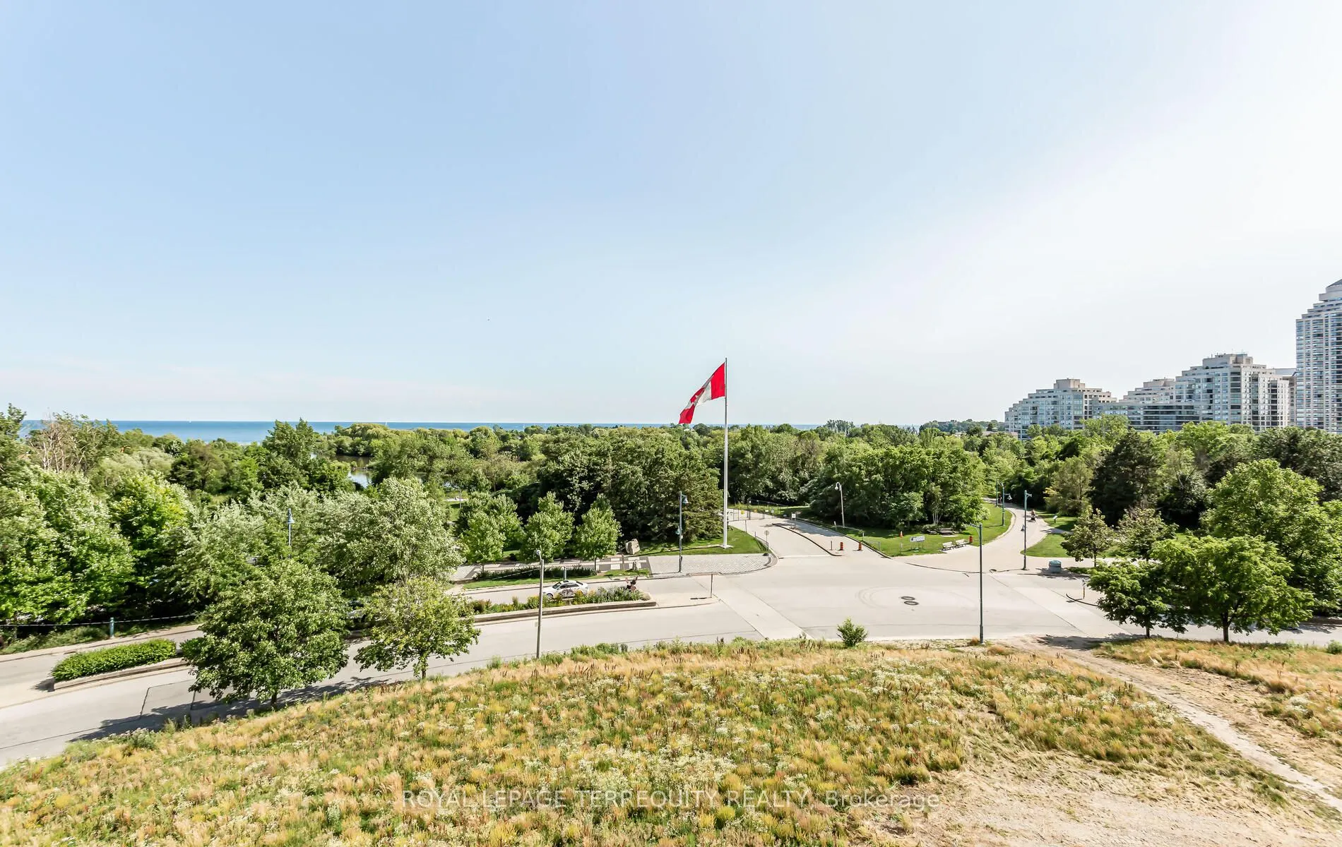 30 Shore Breeze Drive, #422
