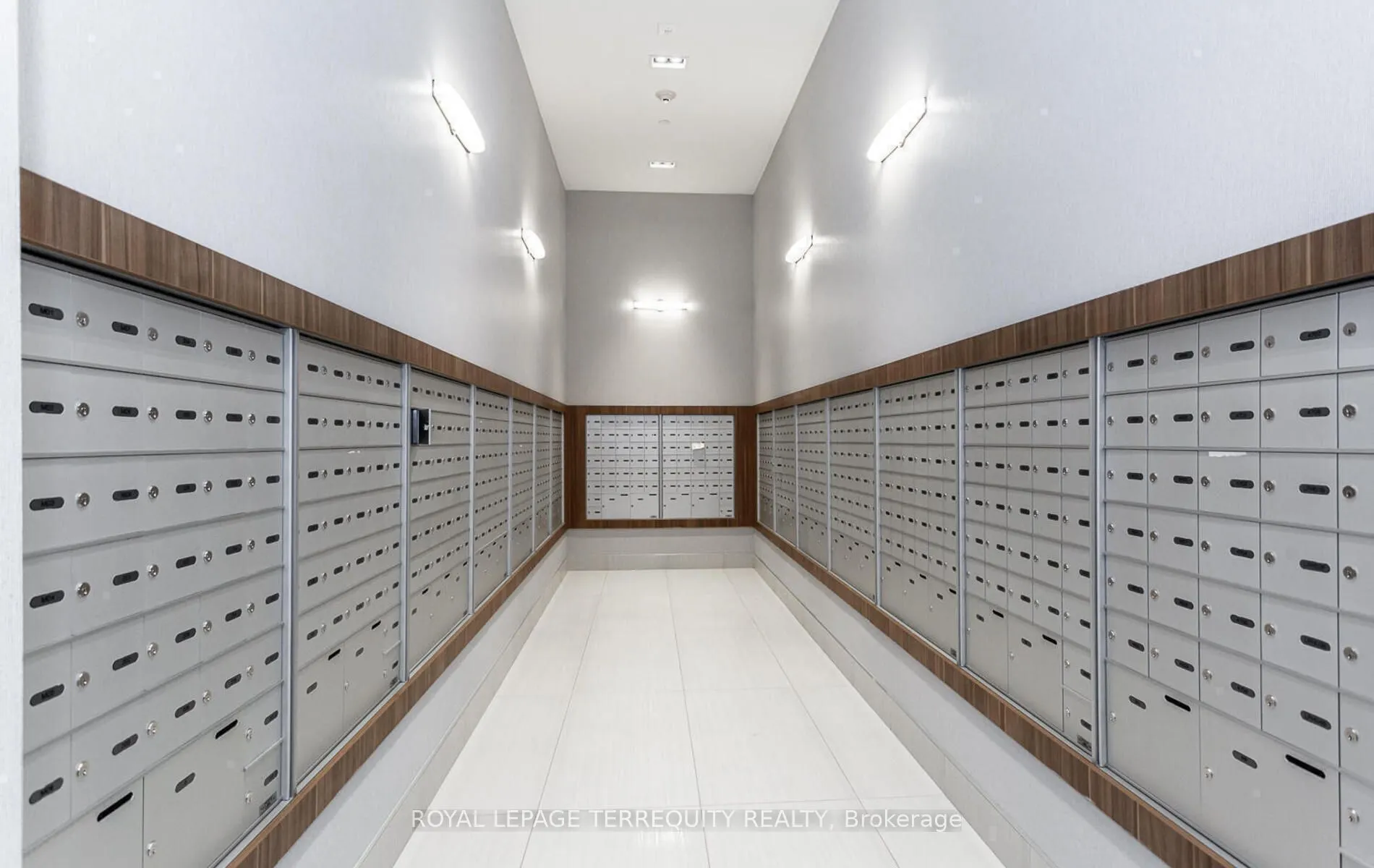 30 Shore Breeze Drive, #422