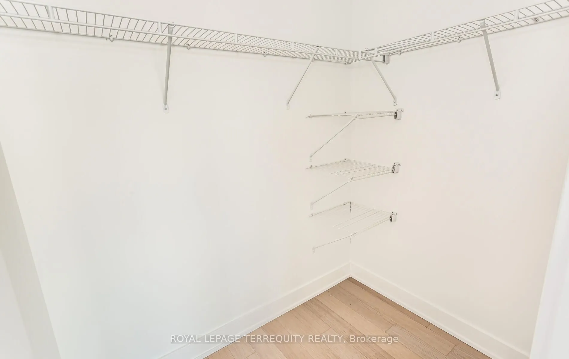 30 Shore Breeze Drive, #422