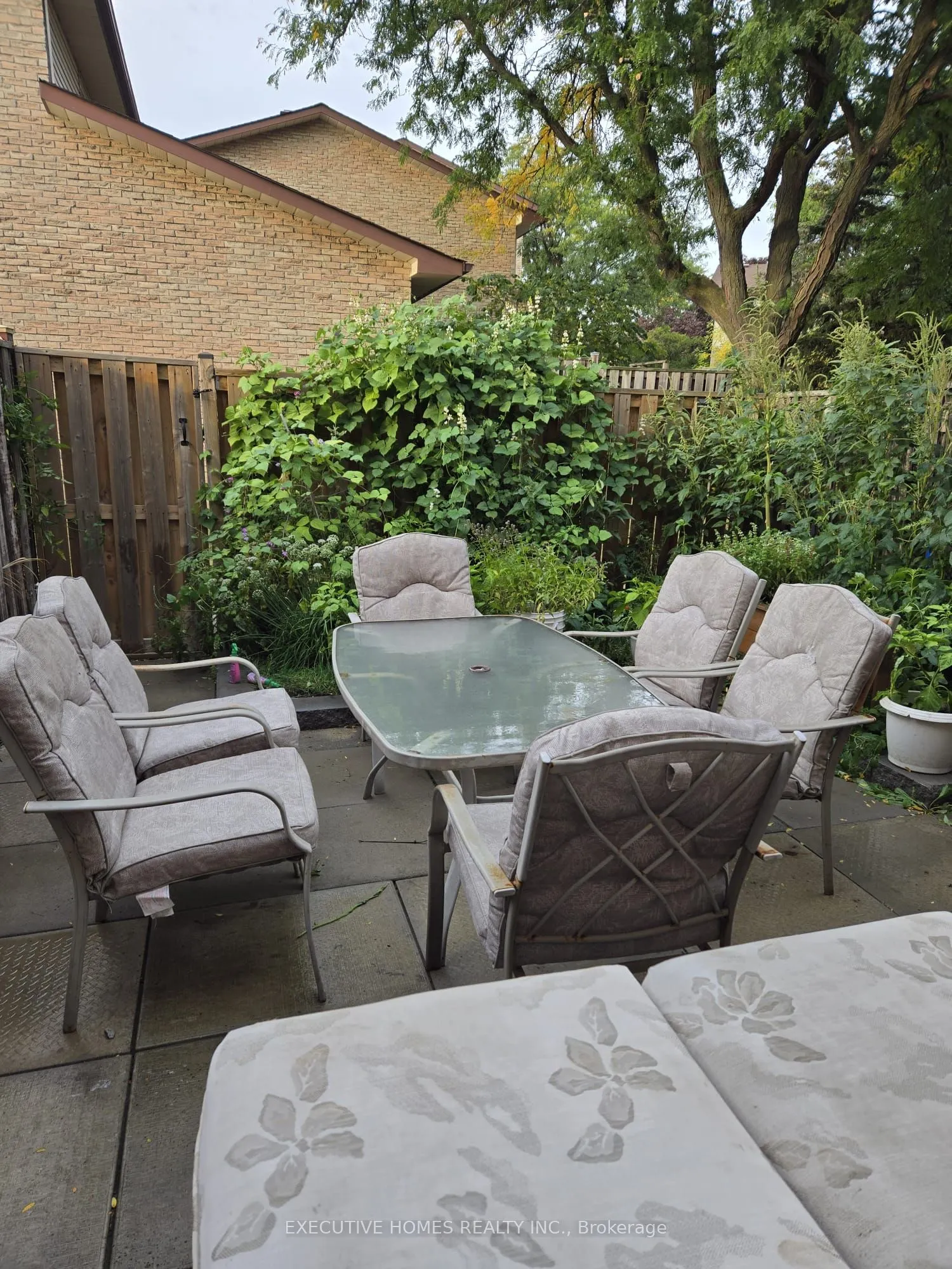 61 Collins Crescent, #60