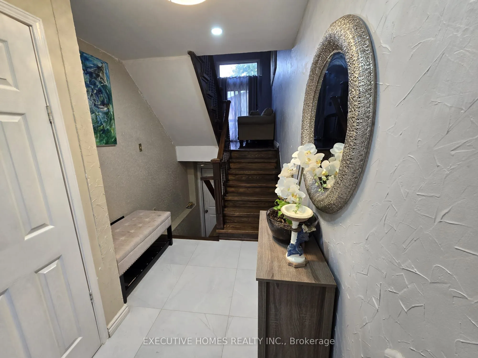 61 Collins Crescent, #60