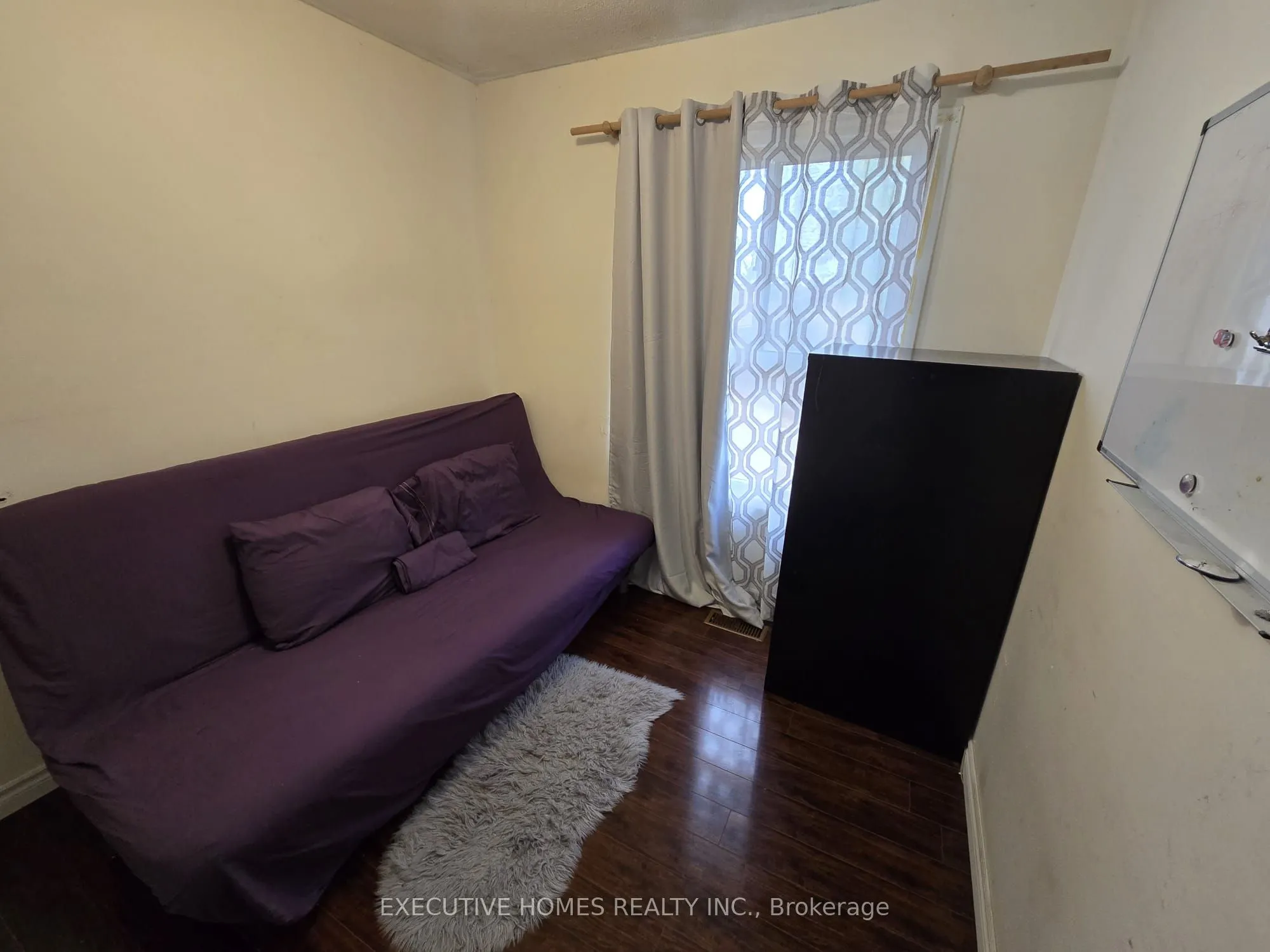 61 Collins Crescent, #60