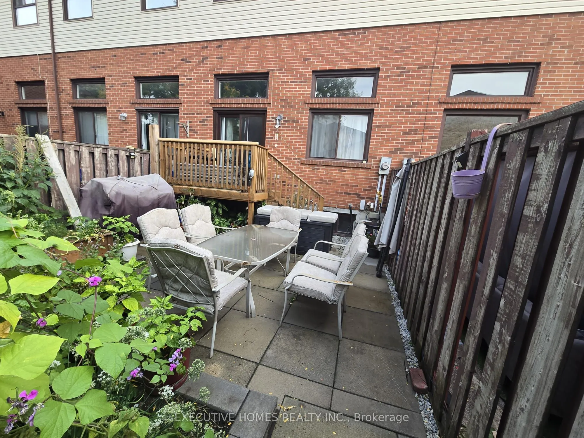 61 Collins Crescent, #60