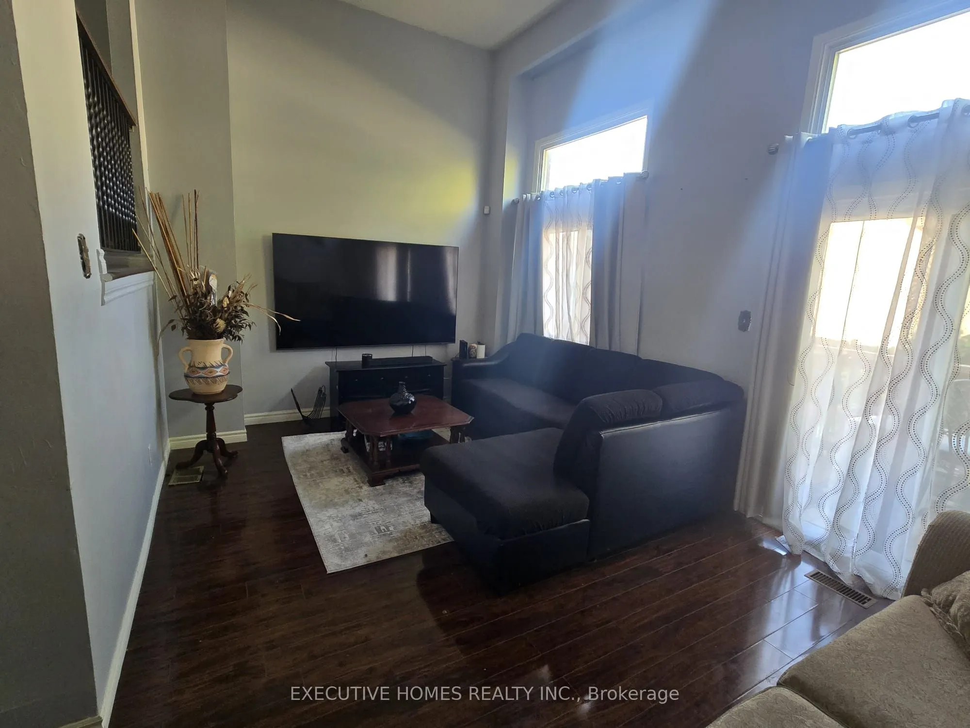 61 Collins Crescent, #60