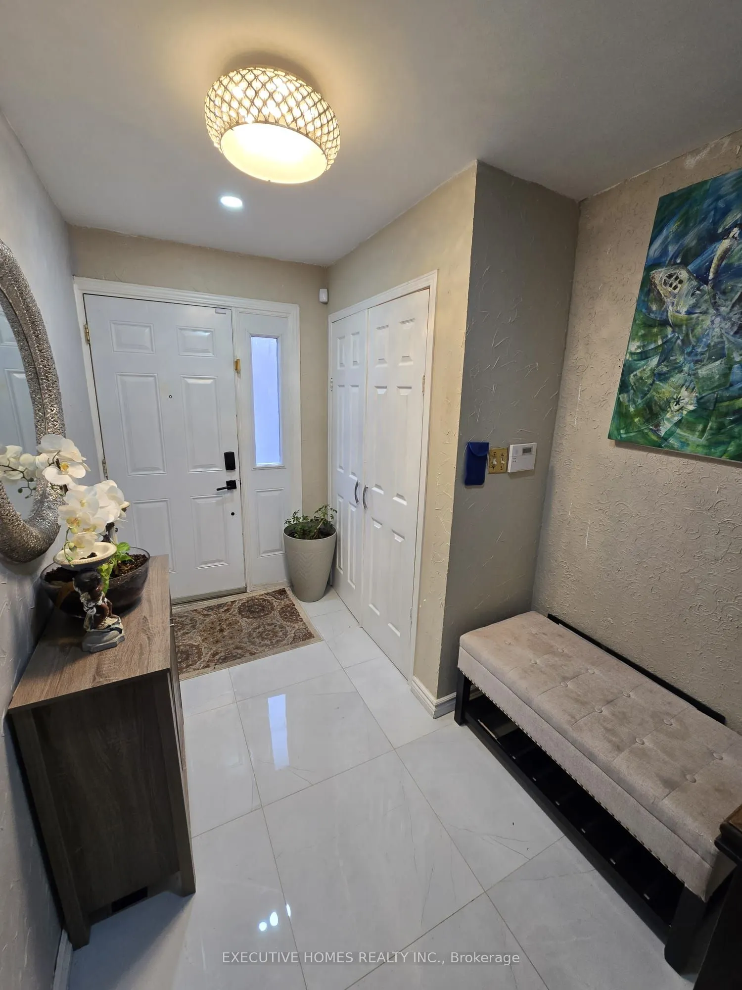 61 Collins Crescent, #60