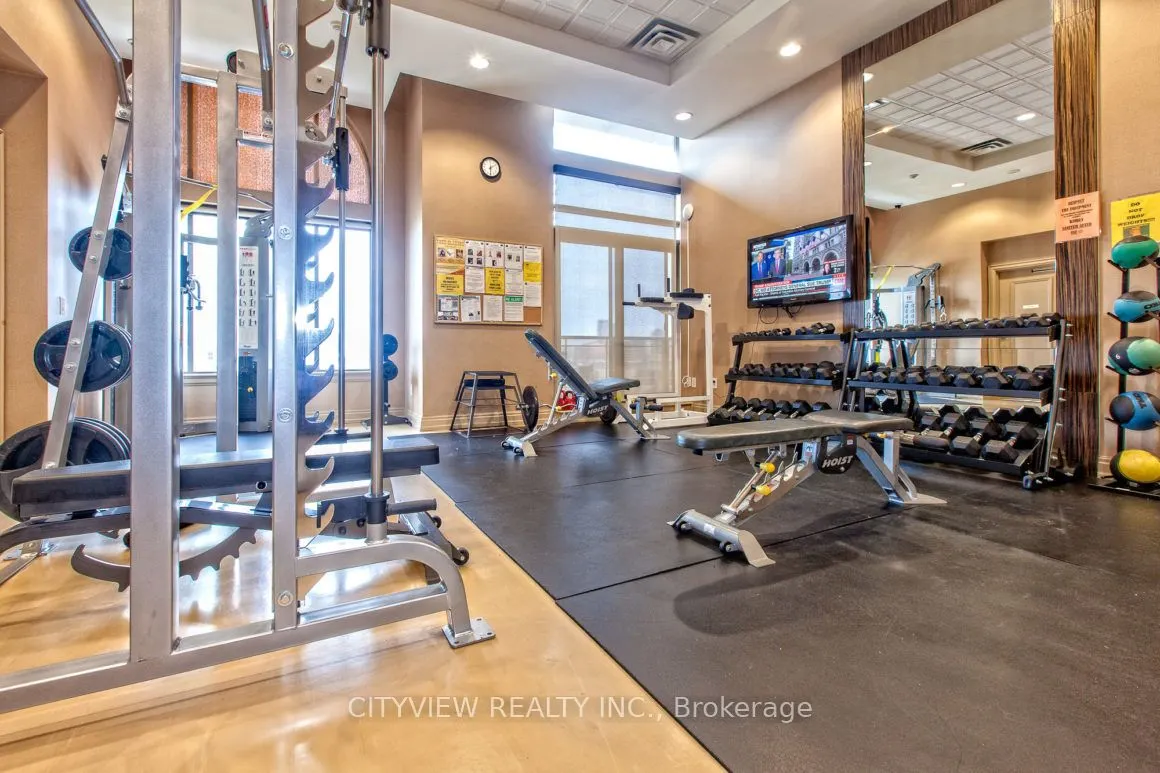 385 Prince Of Wales Drive, #911