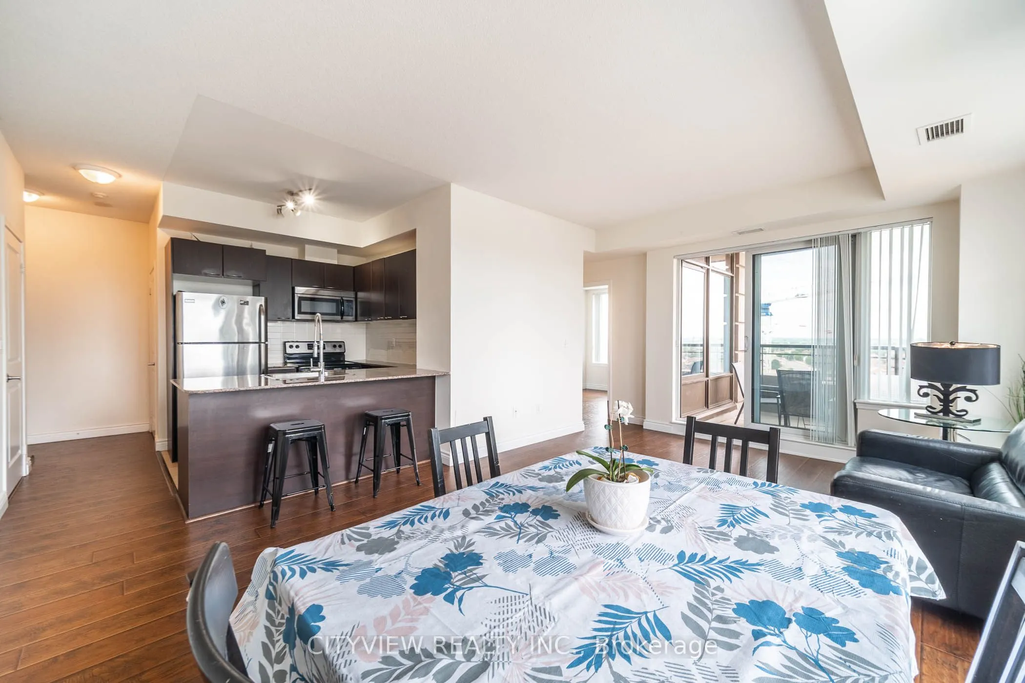 385 Prince Of Wales Drive, #911