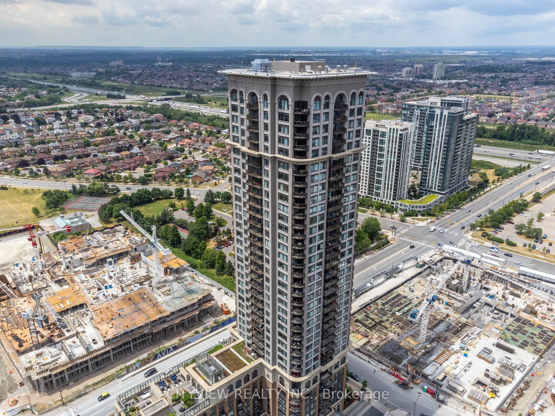 385 Prince Of Wales Drive, #911