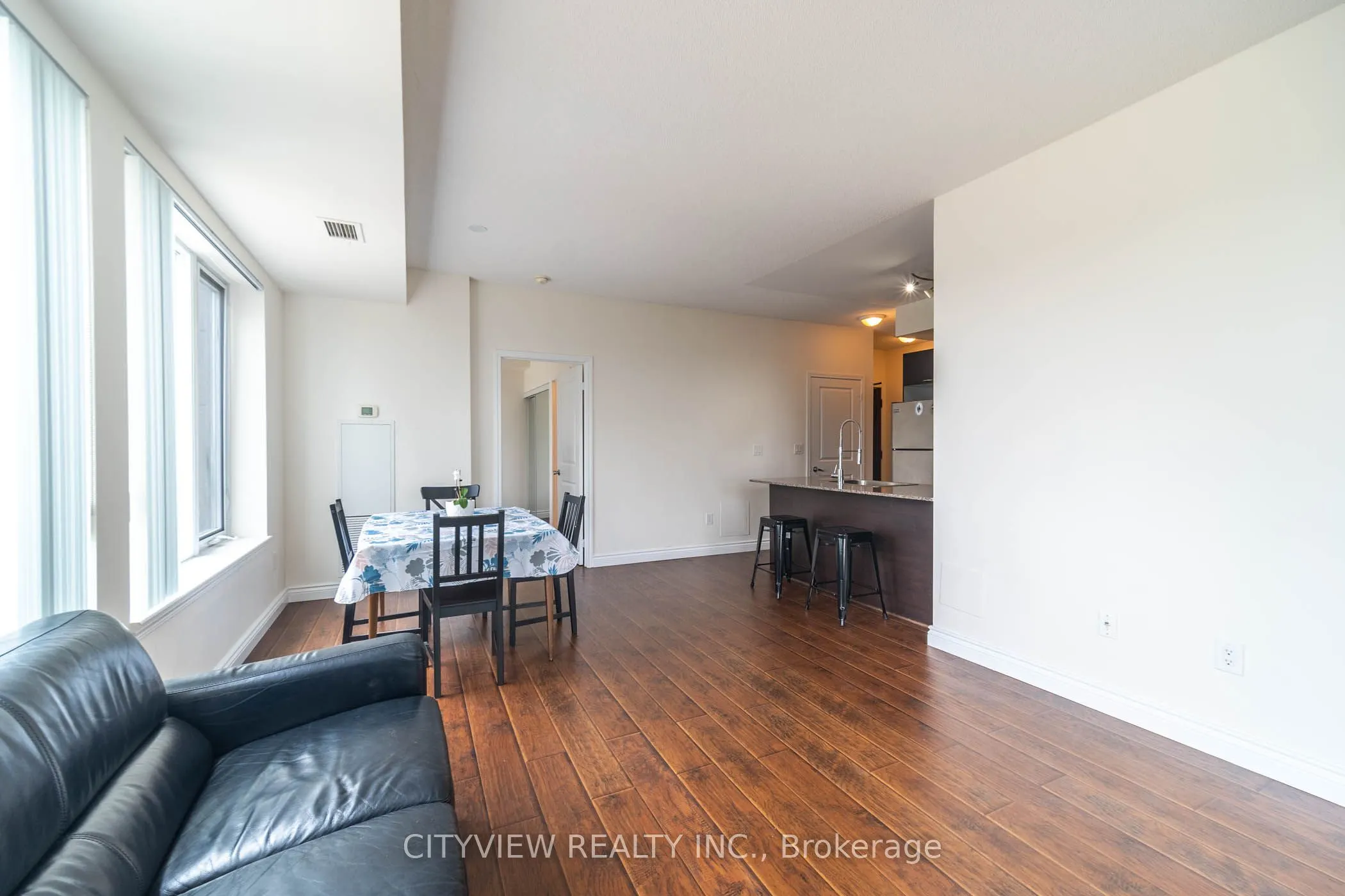 385 Prince Of Wales Drive, #911