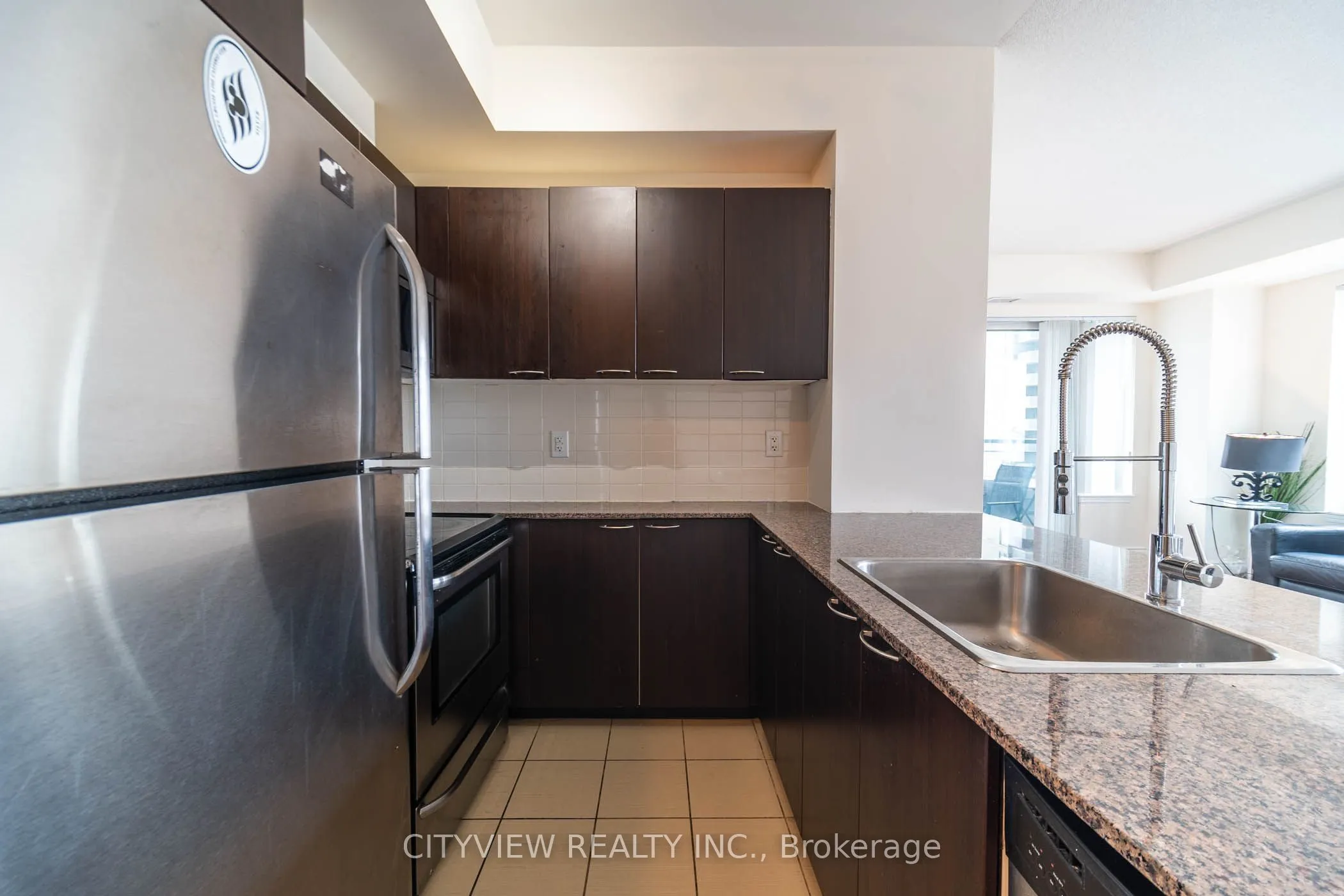 385 Prince Of Wales Drive, #911