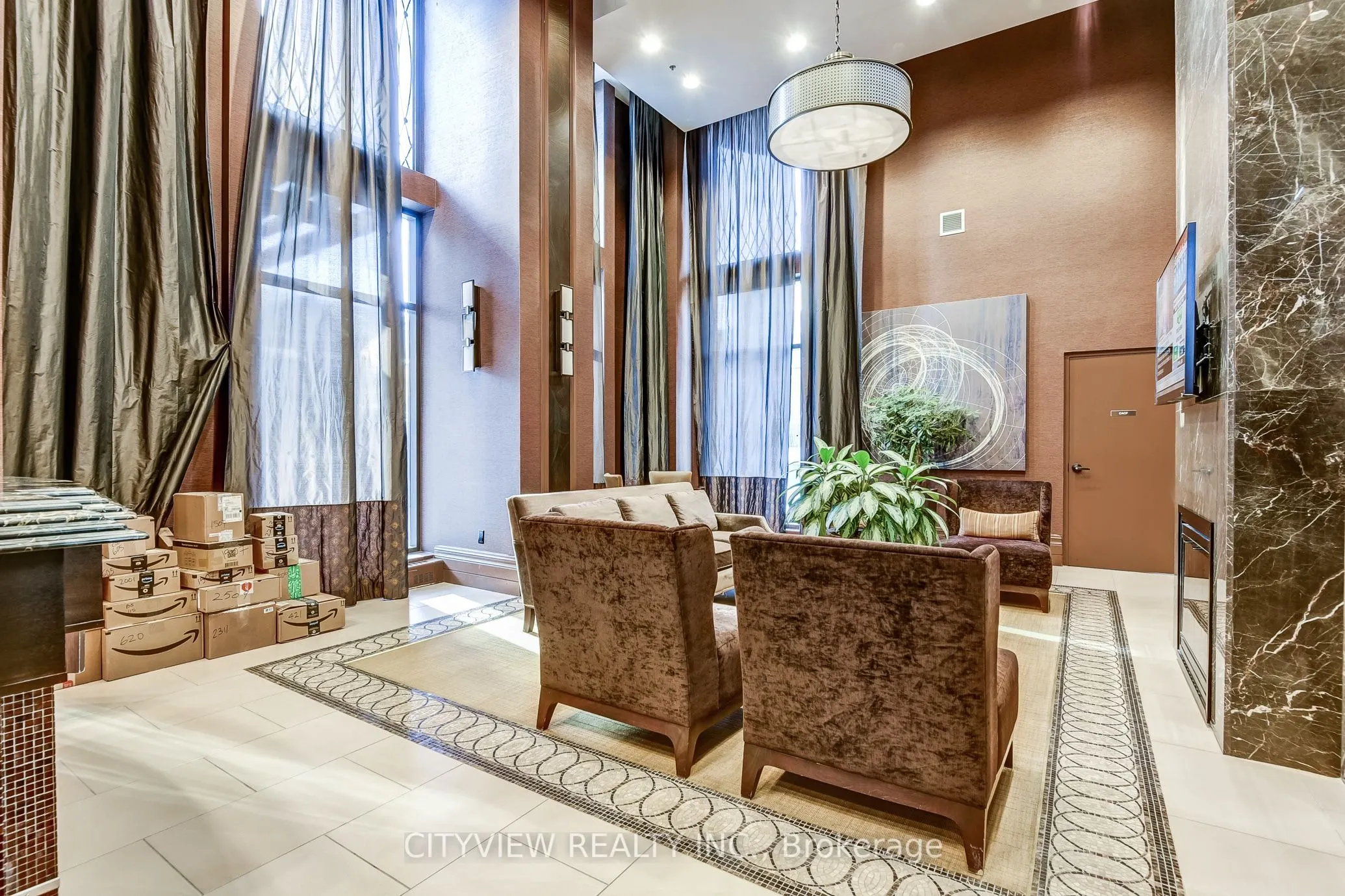 385 Prince Of Wales Drive, #911