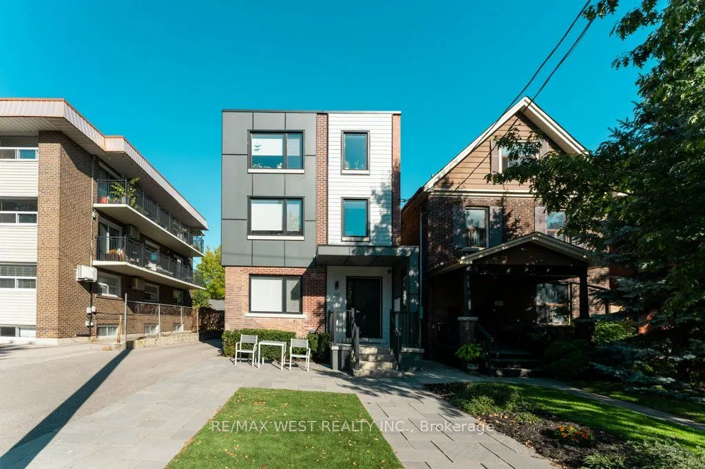 167 Quebec Avenue