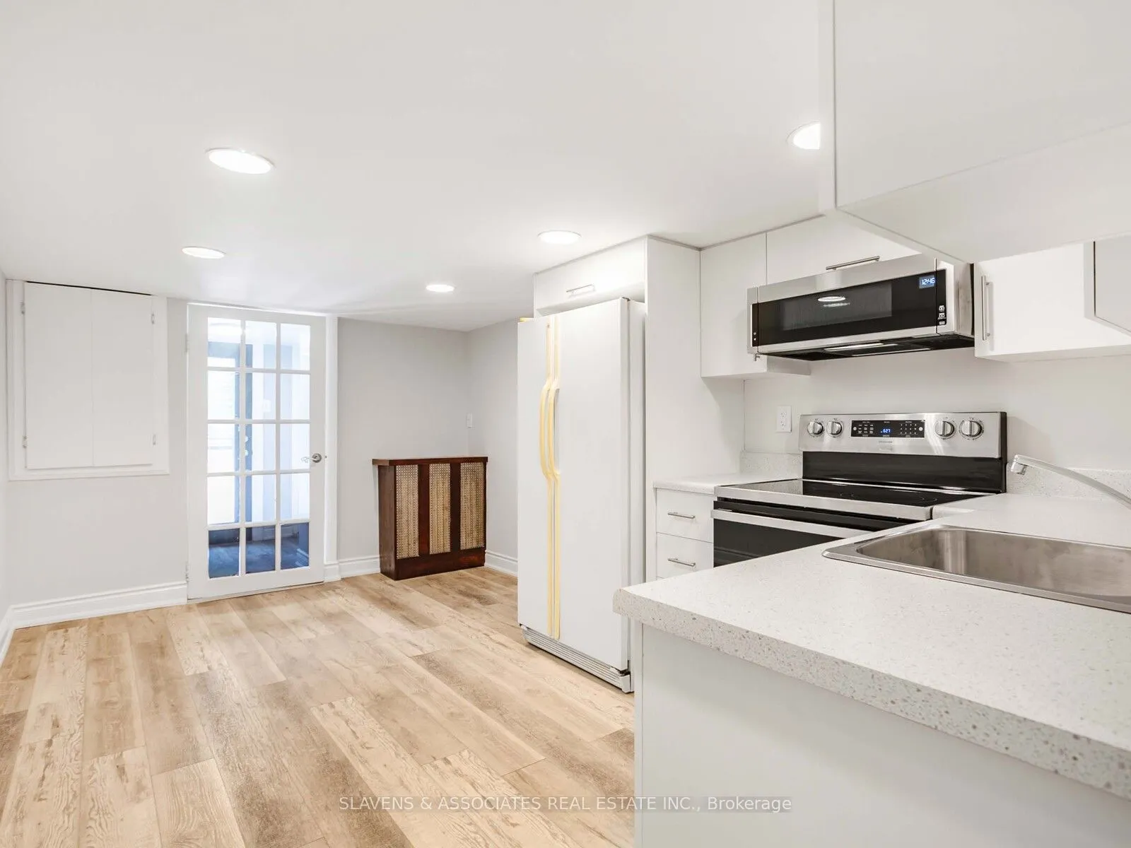 213B Blackthorne Avenue, #Basement