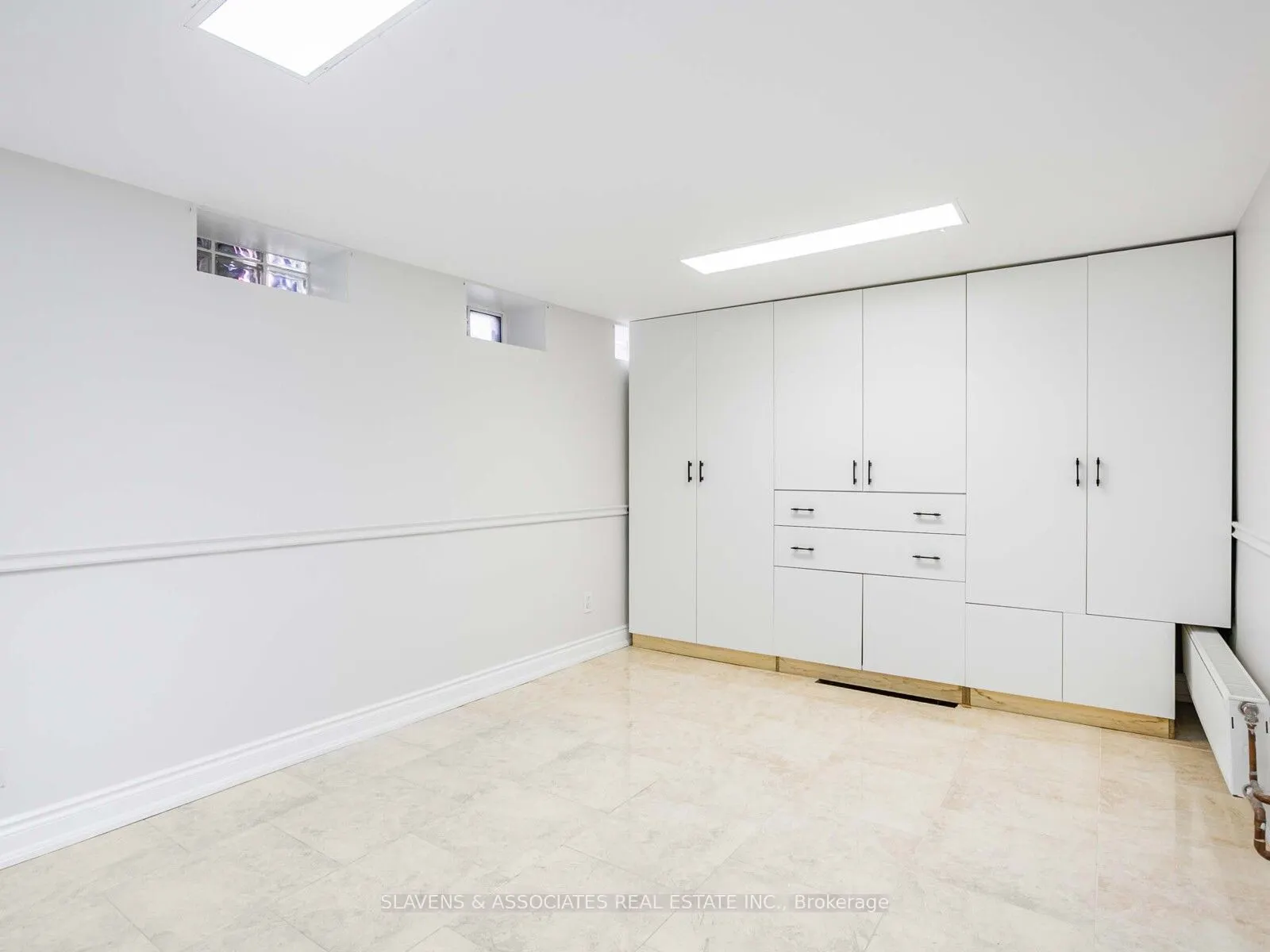 213B Blackthorne Avenue, #Basement