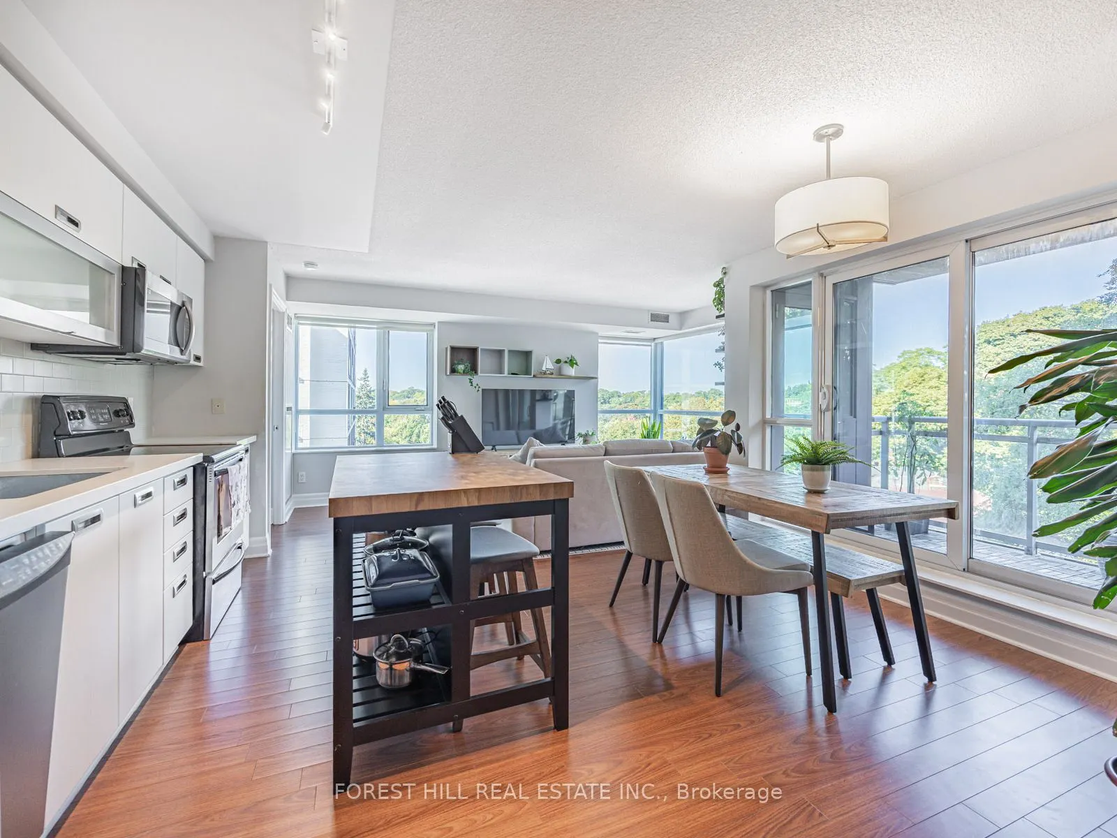 20 Gothic Avenue, #216