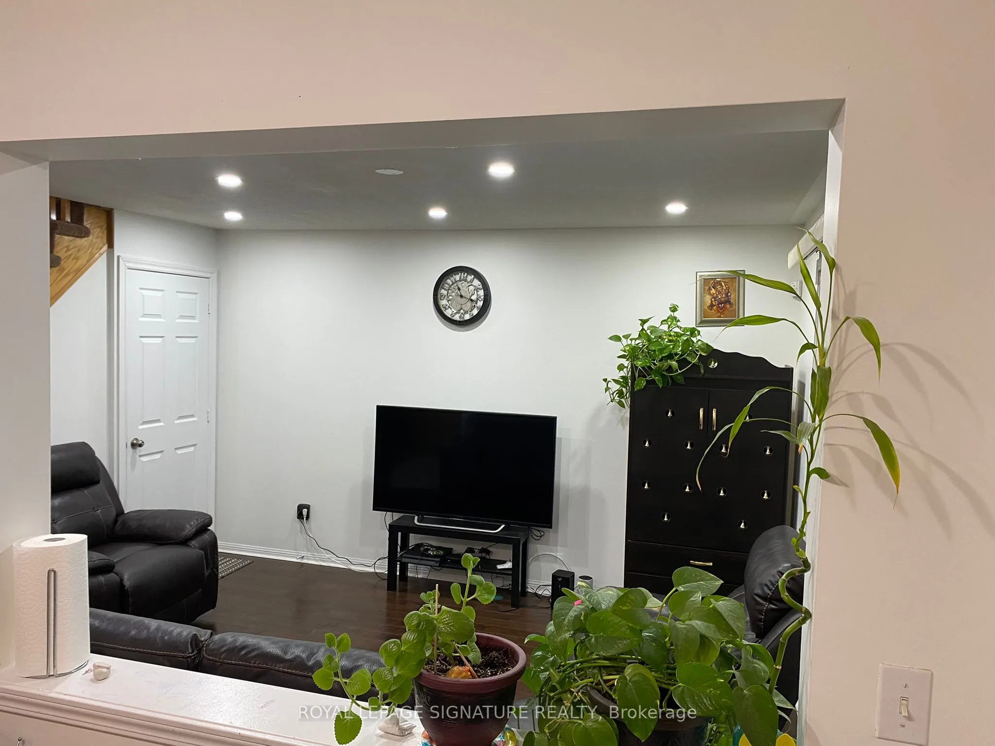 1025 Barclay Circle, #Upper