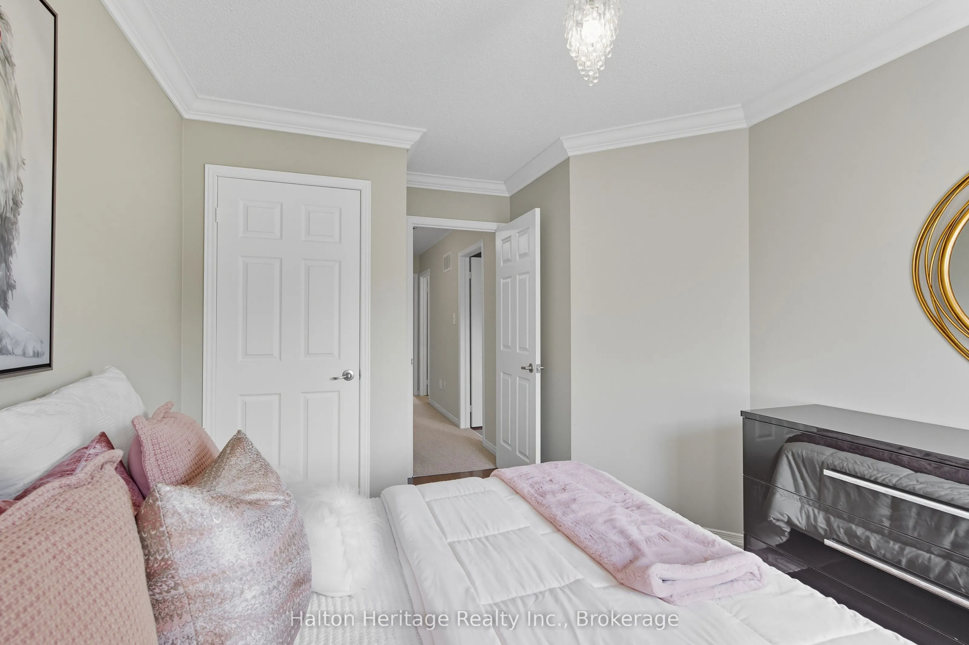 5555 PRINCE WILLIAM Drive, #8