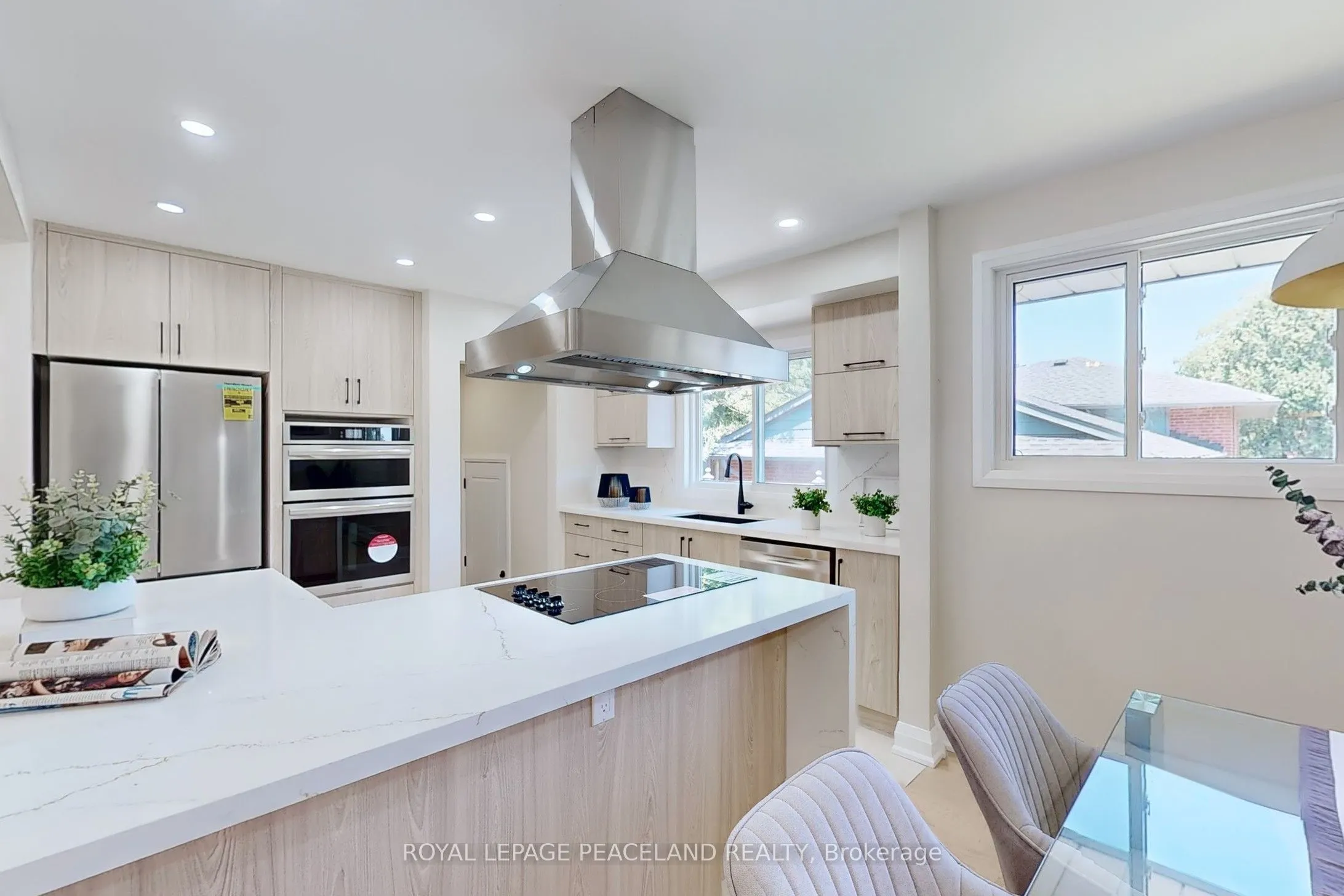 1223 Redbank Crescent